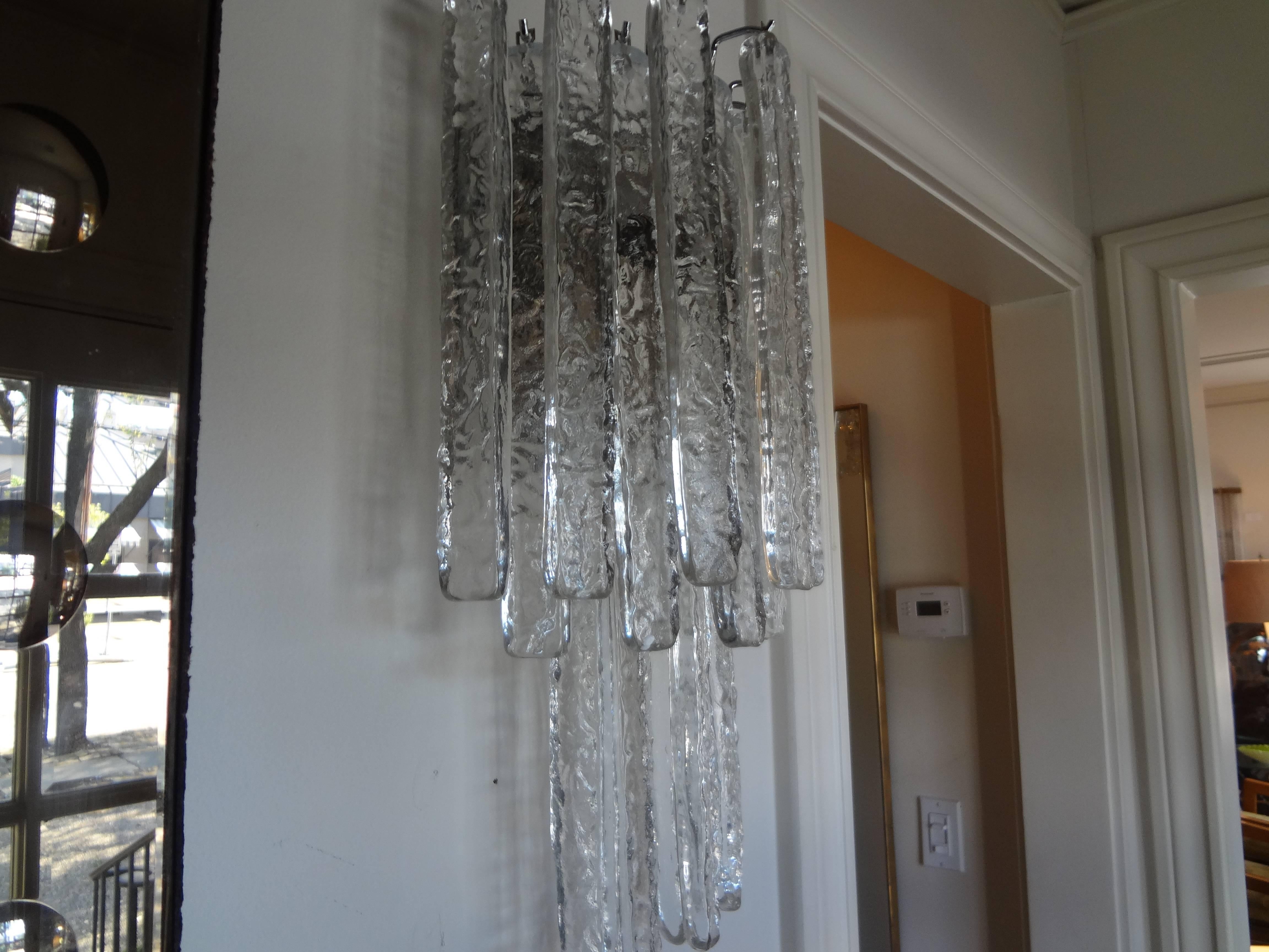 Gorgeous pair of Italian midcentury Venini style Italian Murano glass sconces on chrome structures. These Murano glass icicle sconces are newly wired for U.S. market.



 