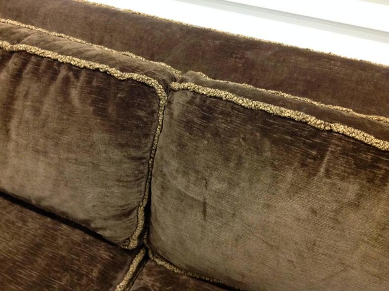 Handsome and Comfortable Knole Sofa at 1stDibs