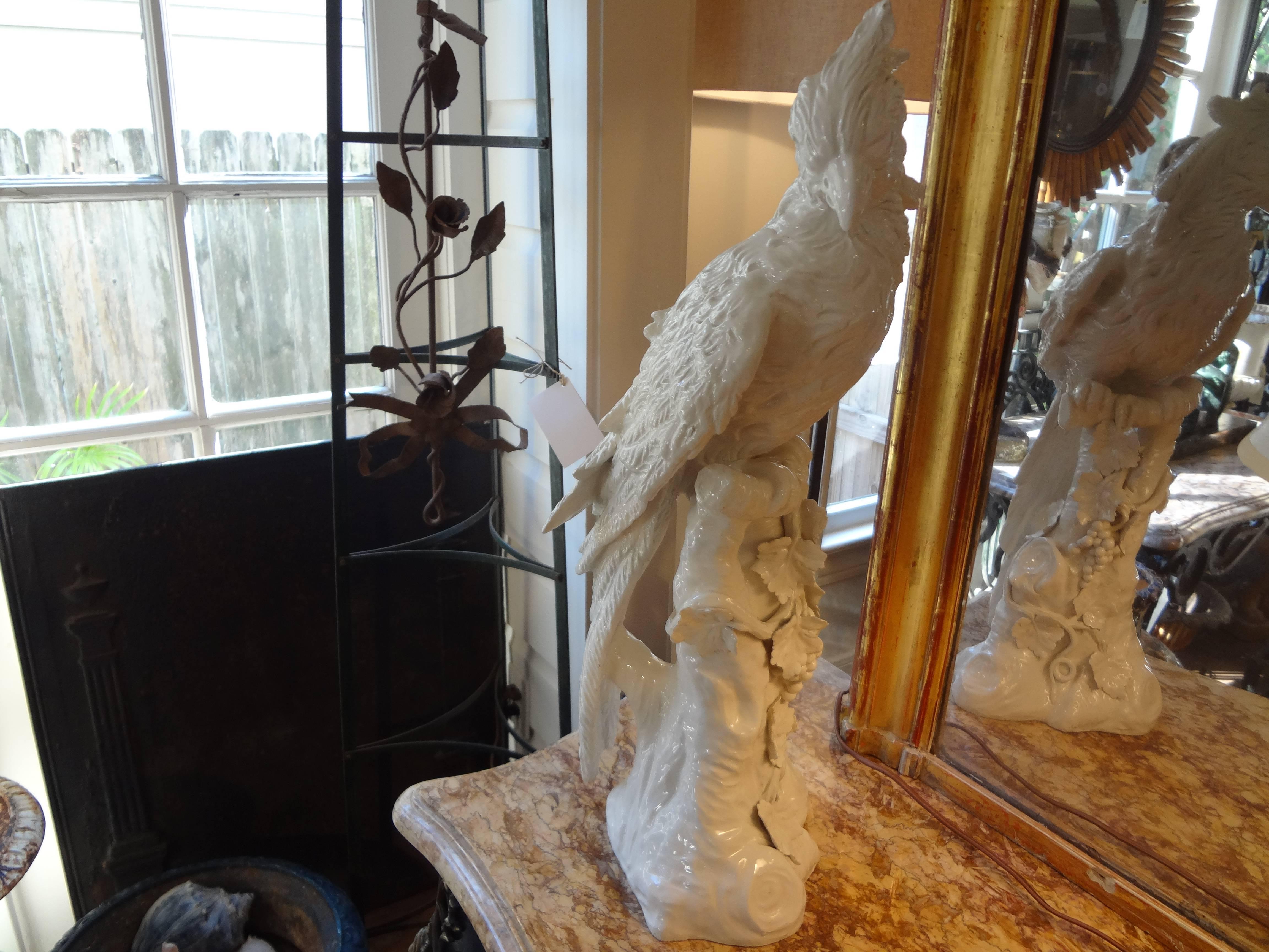 Vintage Italian White Glazed Ceramic Parrot In Good Condition In Houston, TX