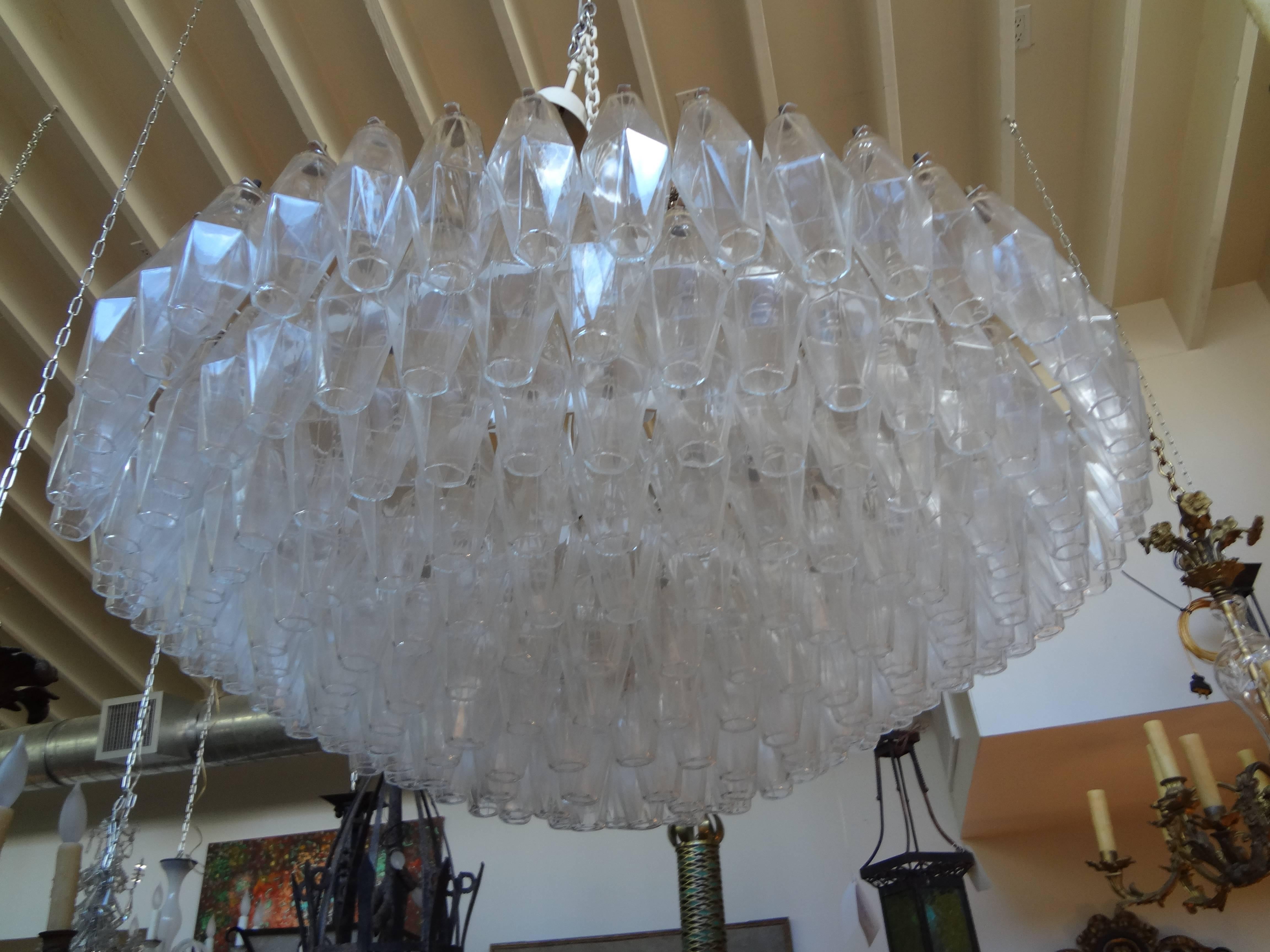 Monumental Venini Polyhedral Murano Glass Chandelier In Good Condition In Houston, TX