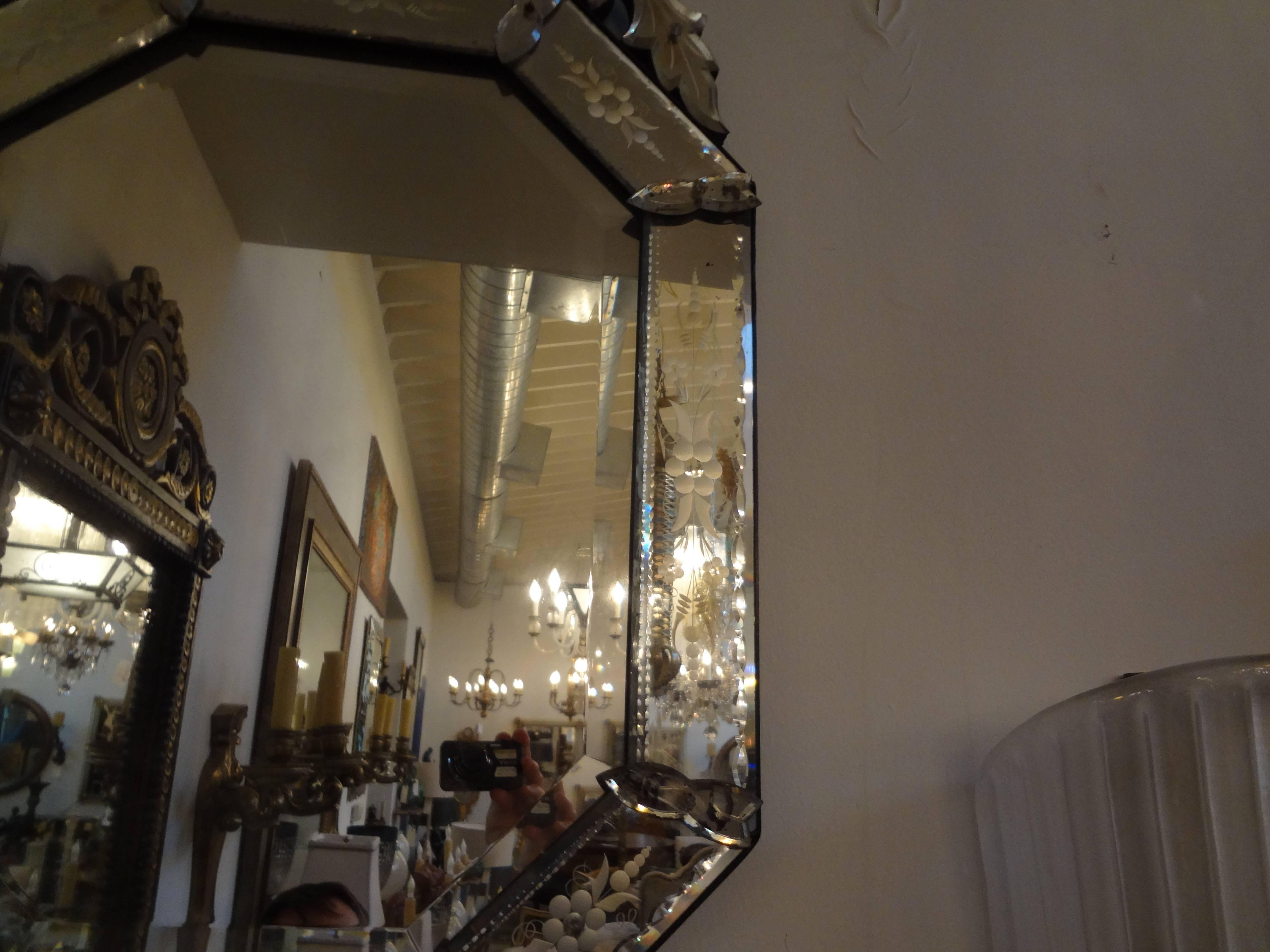 Early 20th Century Venetian Glass Etched and Beveled Octagonal Mirror