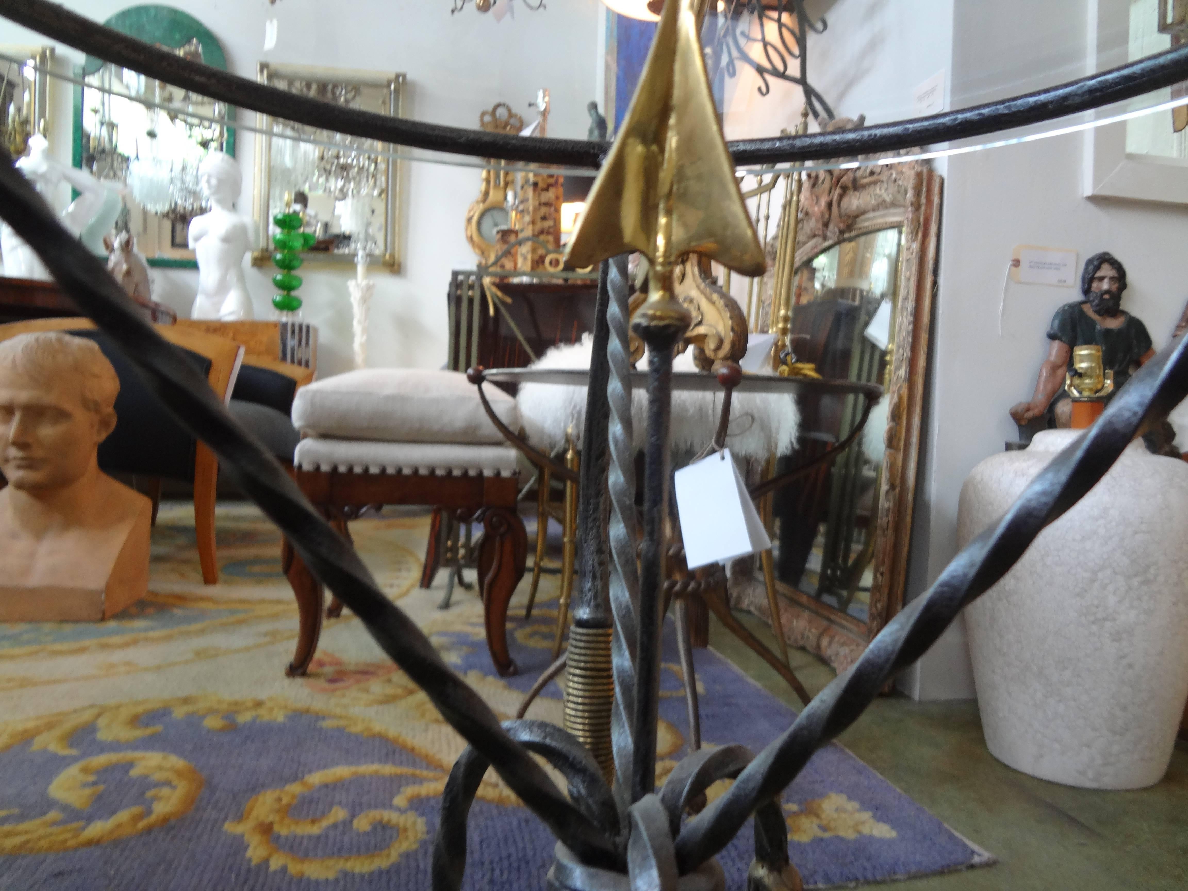 Italian Giacometti Inspired Iron and Brass Table with Glass Top (Italienisch)