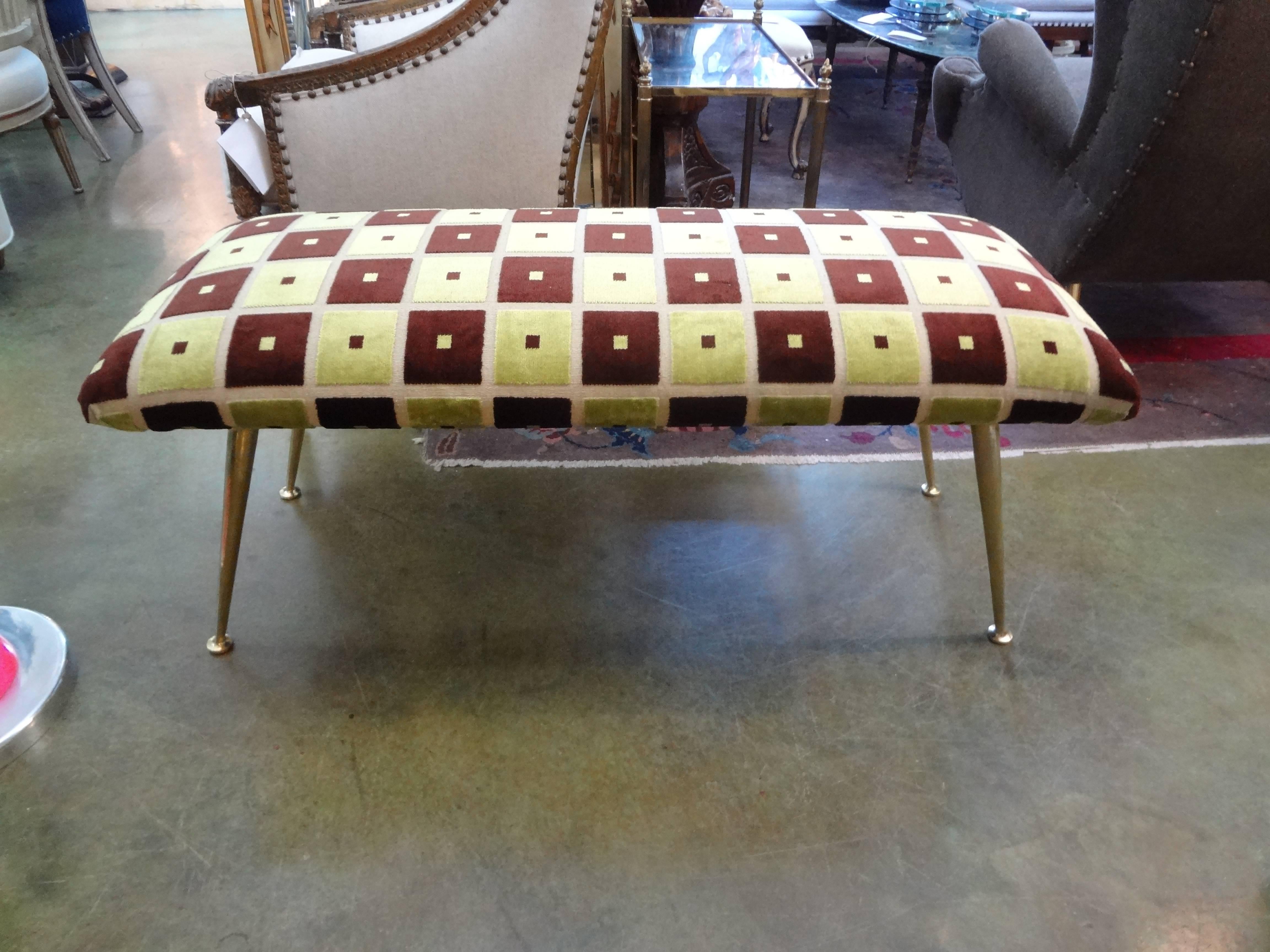 Chic Italian Mid-Century Modern brass bench with spayed legs newly upholstered in a geometric chartreuse and brown cotton velvet fabric in the style of Gio Ponti.

Please click On 