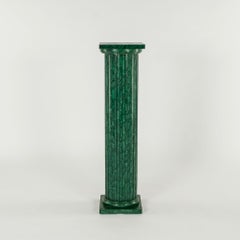 Paire de socles de colonnes doriques en imitation malachite peinte