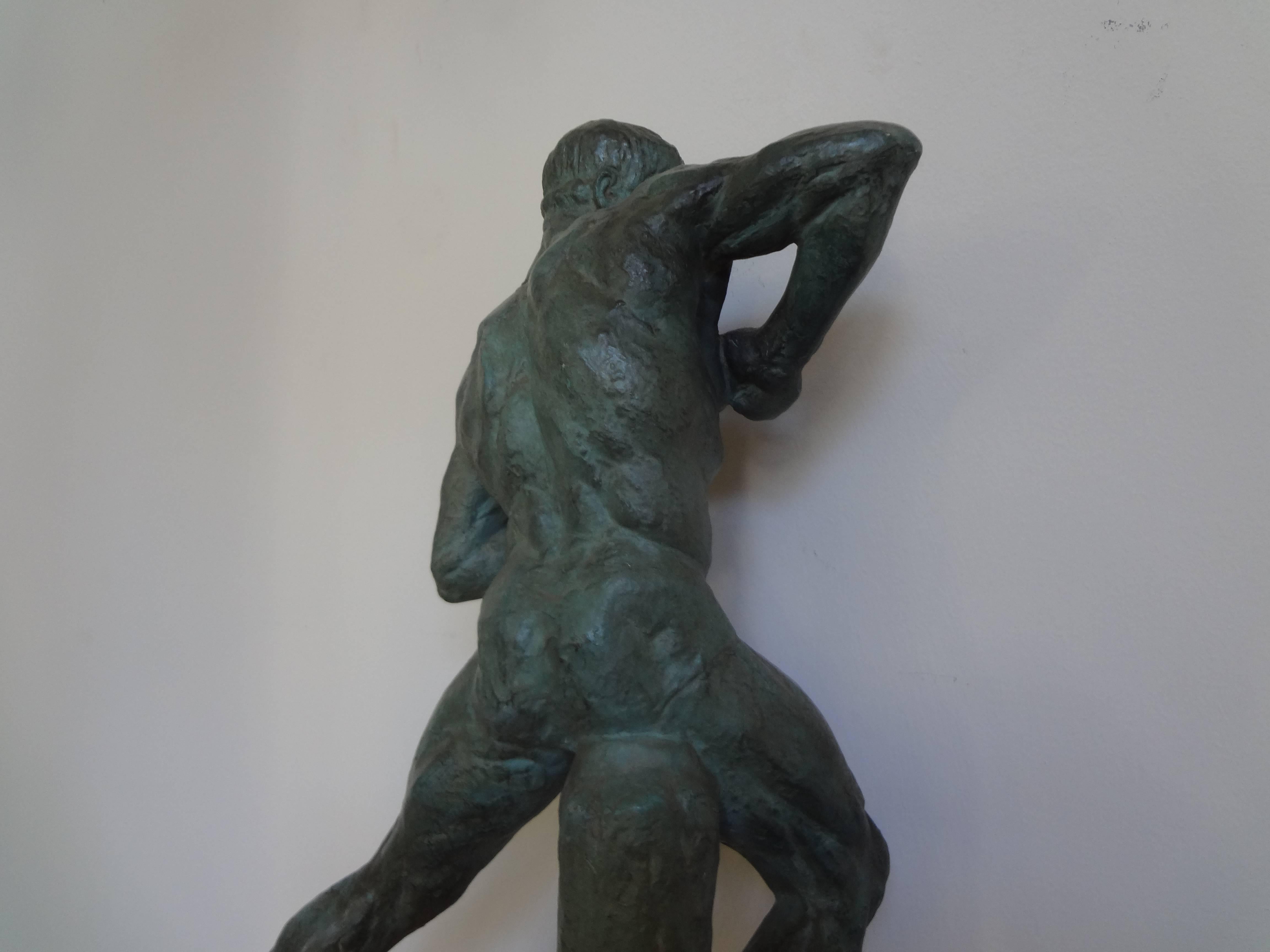 Französische, Art-Déco-Terrakotta- Athleten-Skulptur aus Terrakotta von Bargas im Angebot 2