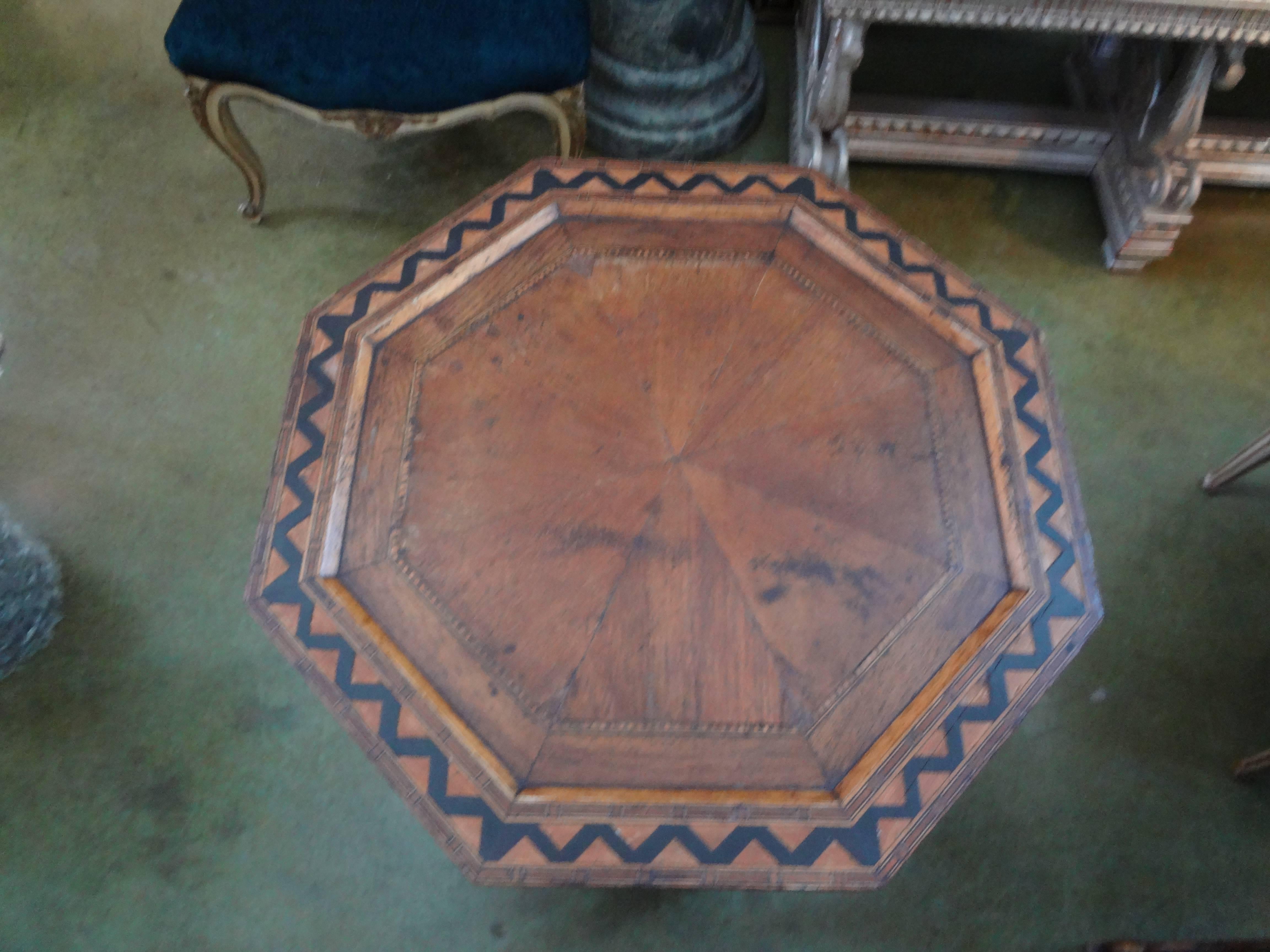 Early 20th Century Moroccan Octagon Side Table In Good Condition In Houston, TX