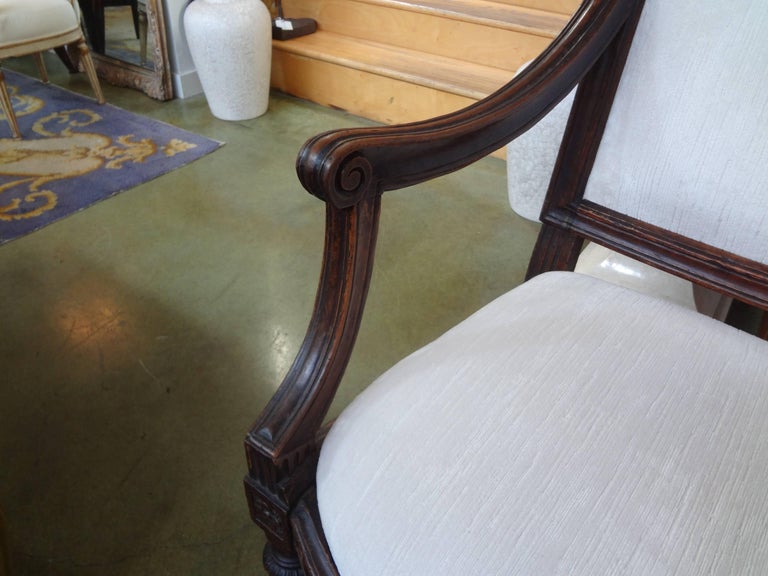 18th Century and Earlier Pair of 18th Century Italian Walnut Chairs For Sale