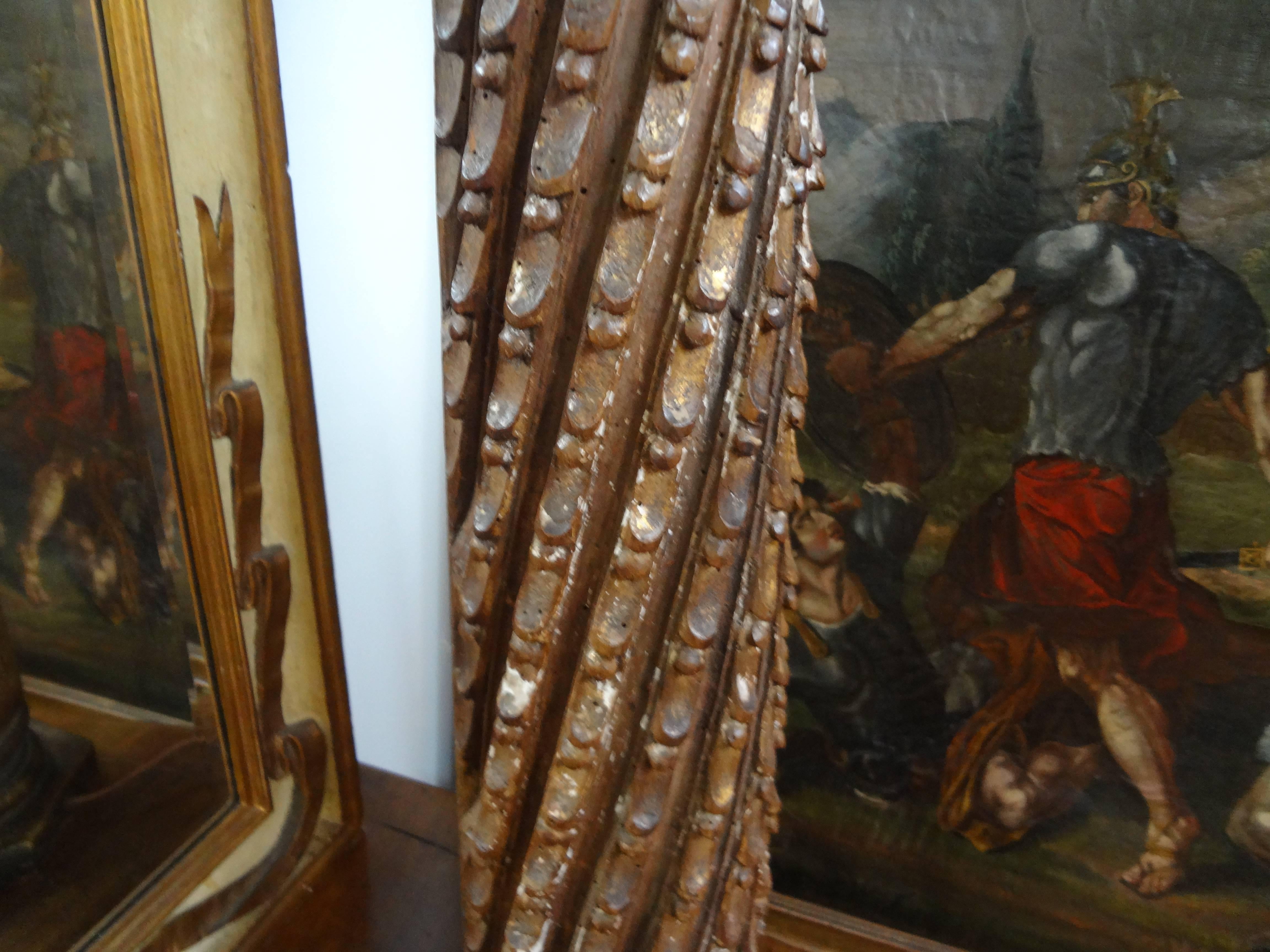 Bois Lampe à colonne corinthienne italienne en bois doré en vente