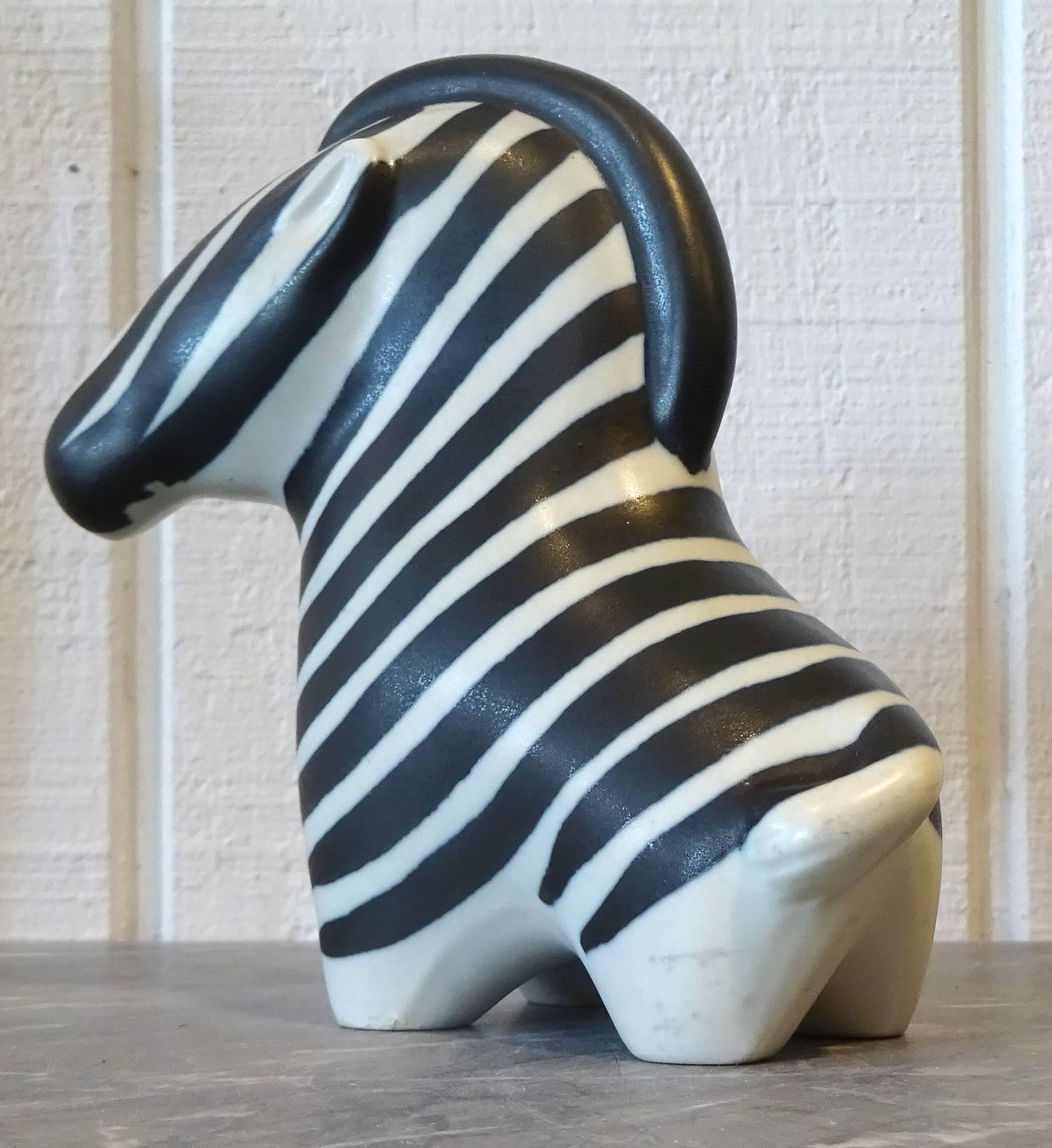 Finnish Modernist Pair of 1960s Arabia Art Pottery Animal Sculptures