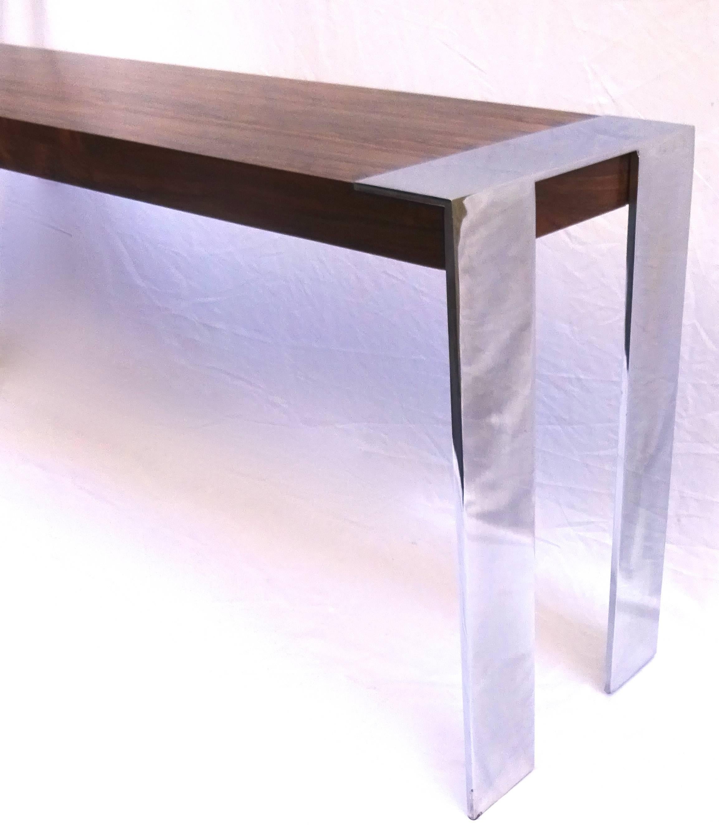 Late 20th Century Sleek 1970s Milo Baughman Rosewood and Chromed Steel Console Table For Sale