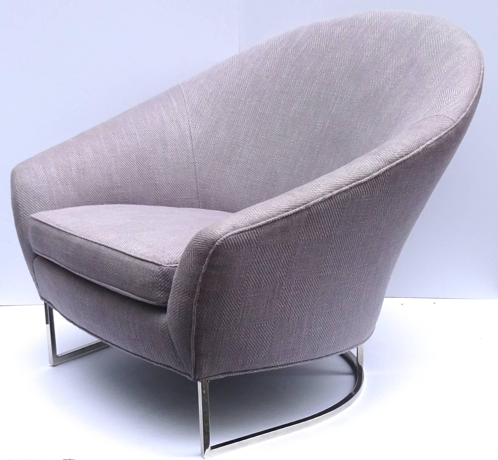 Late 20th Century Large Sculptural 1970s Milo Baughman Lounge Chair For Sale