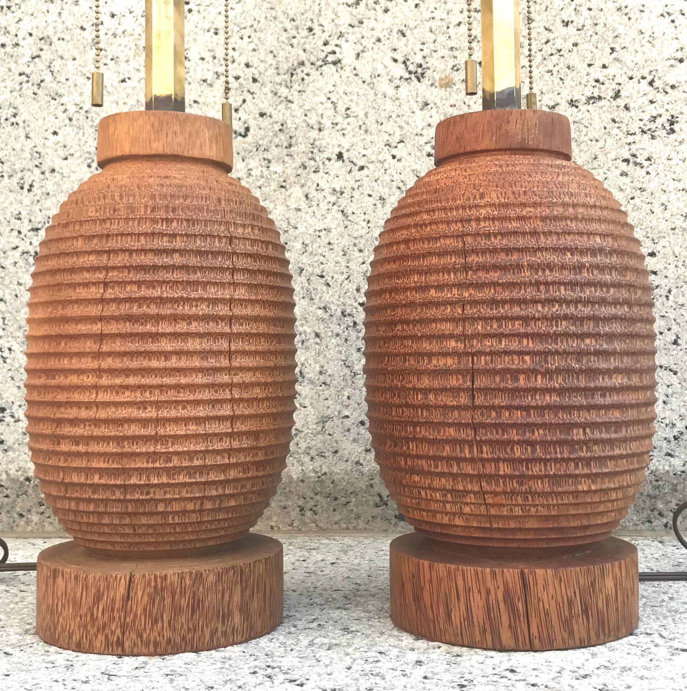 American Fabulous Sculptural Pair of 1980s Angelo Donghia Turned Wood Table Lamps For Sale