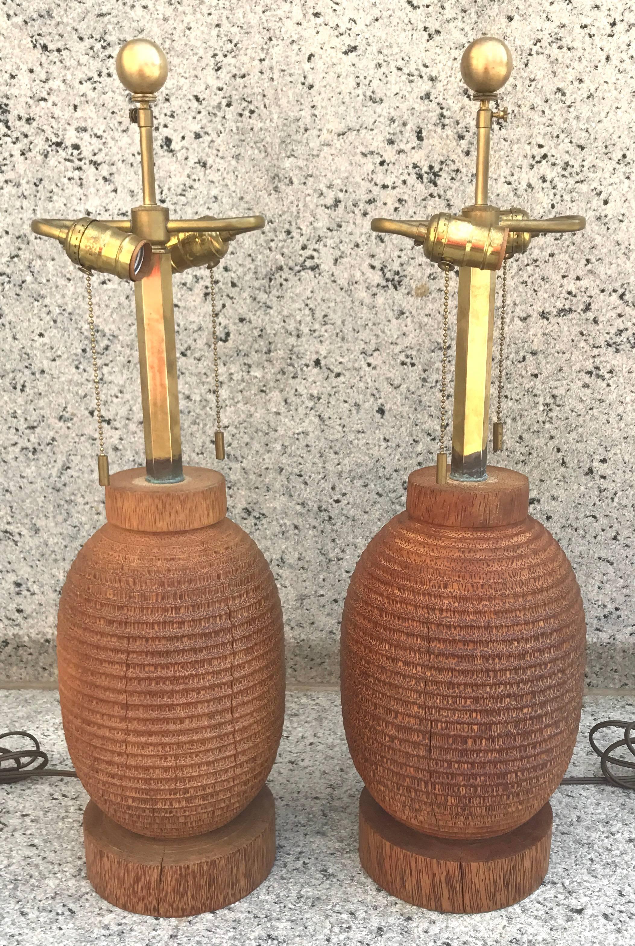 Fabulous Sculptural Pair of 1980s Angelo Donghia Turned Wood Table Lamps In Excellent Condition For Sale In Washington, DC