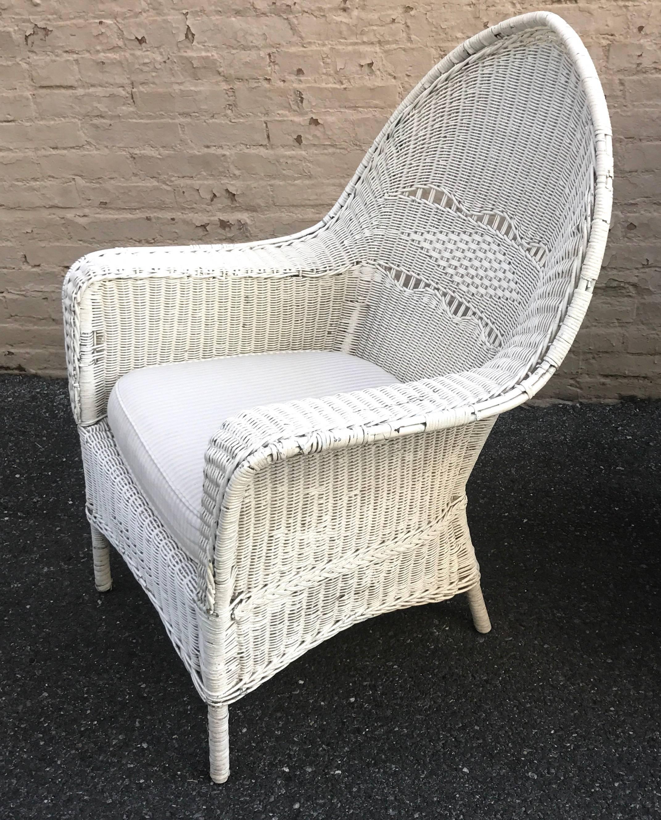 Iconic Pair of 1920s Wicker Armchairs, Property of the Beales of Grey Gardens In Good Condition For Sale In Washington, DC