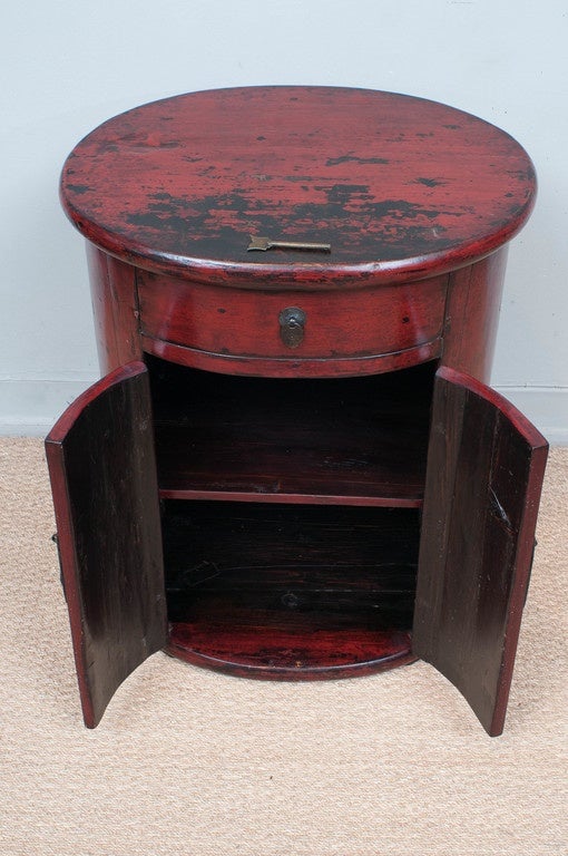 Elm 18th Century Pair of Chinese Cylindrical Night Stand Chests