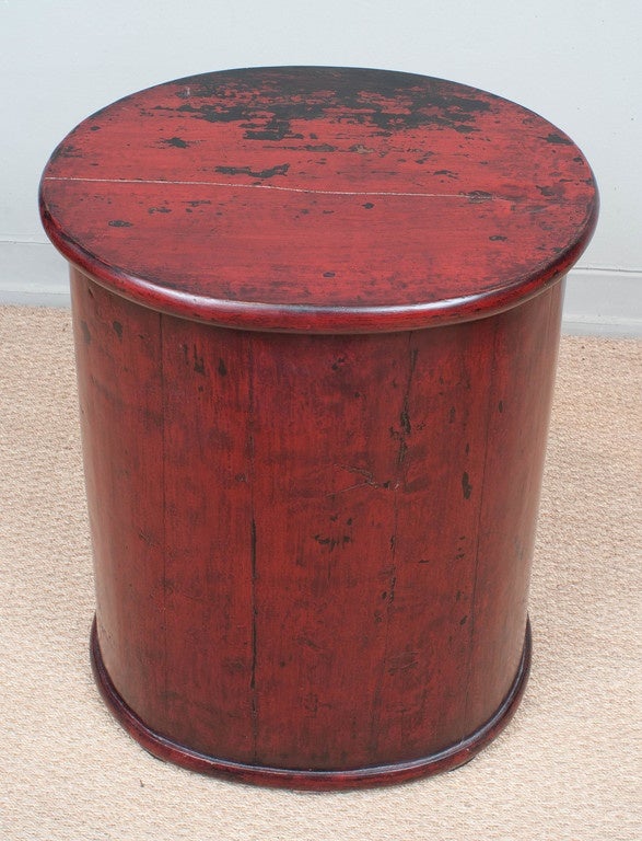 18th Century Pair of Chinese Cylindrical Night Stand Chests 2