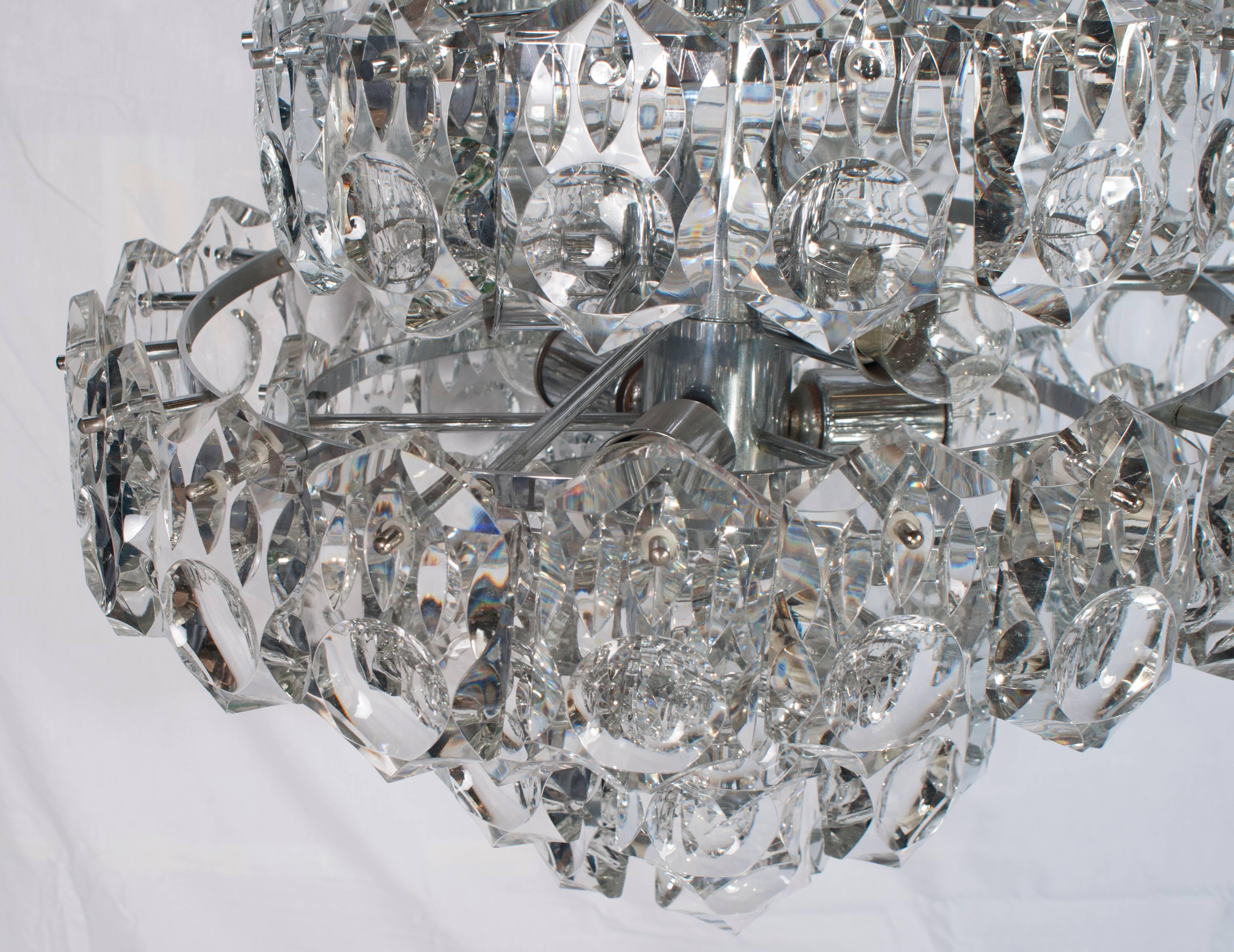 Crystal Chandelier In Good Condition For Sale In Washington, DC