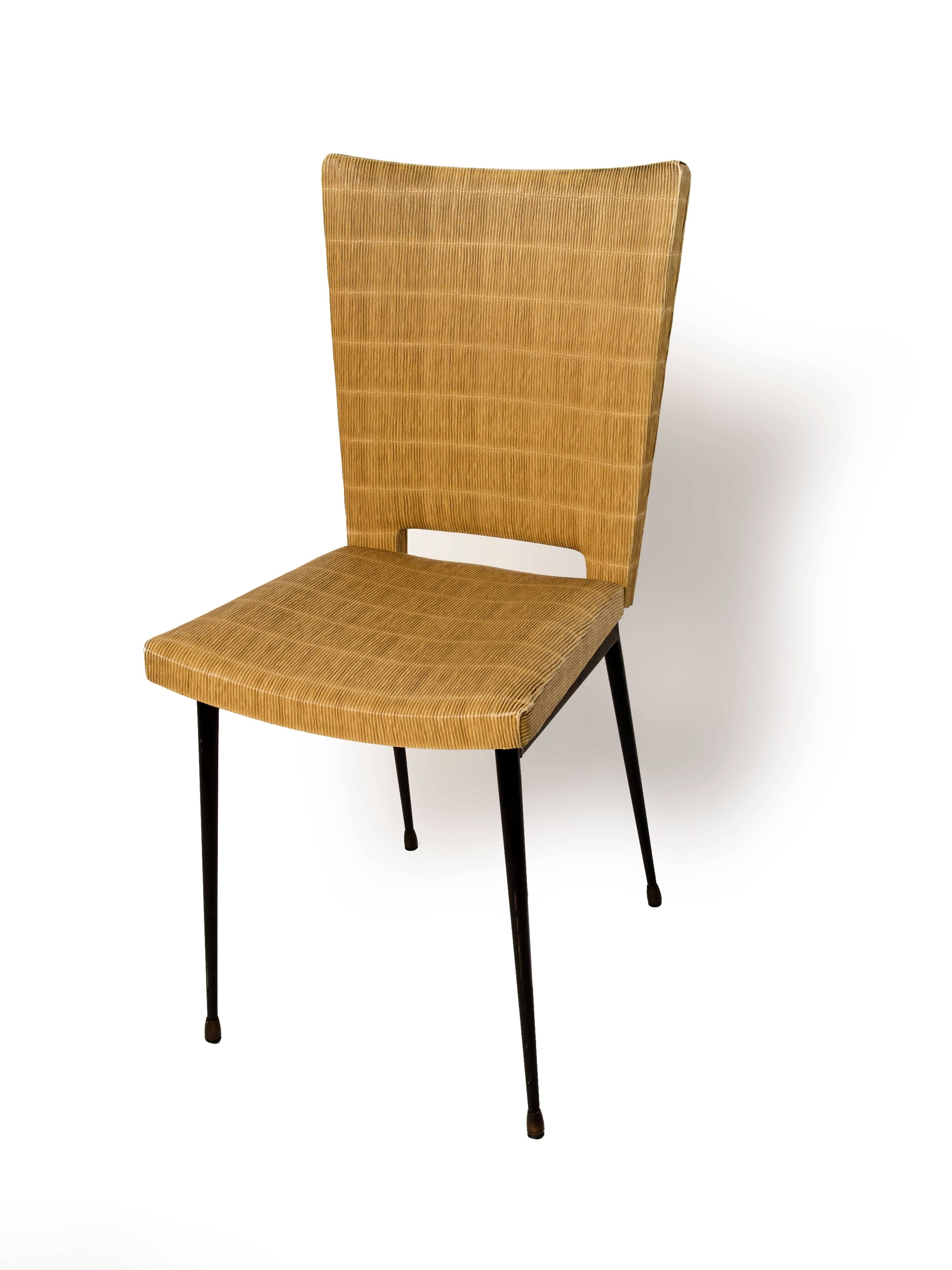 Set of Six Mid-Century Dining Chairs.  In Excellent Condition For Sale In Washington, DC
