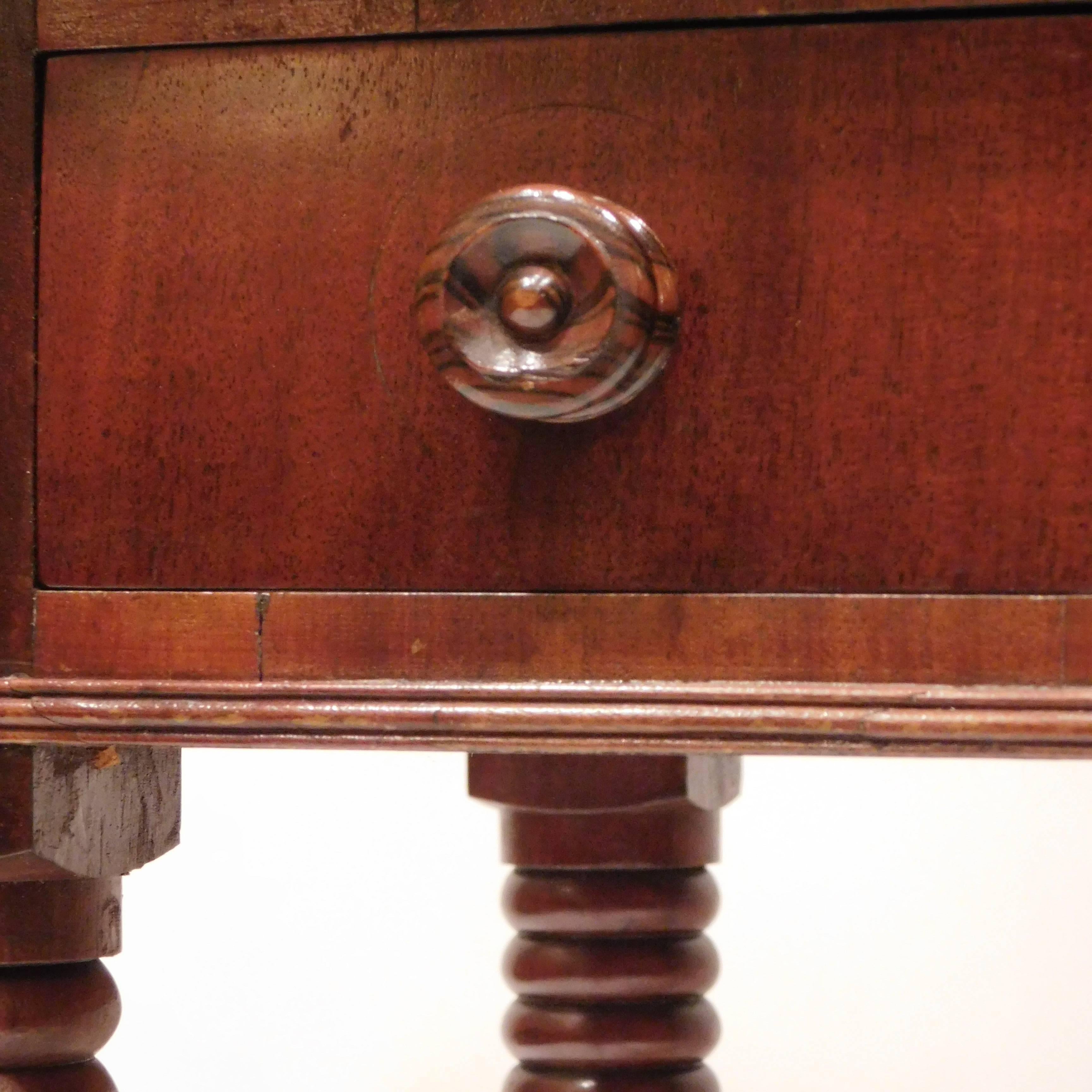 Federal Dressing Table, New England, circa 1810 1