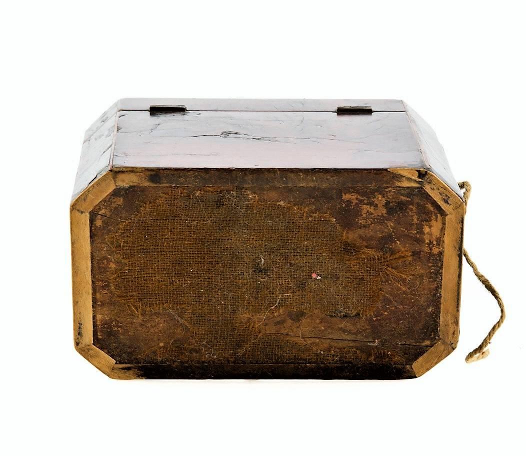 18th Century George III Burl Walnut Inlaid Tea Caddy For Sale