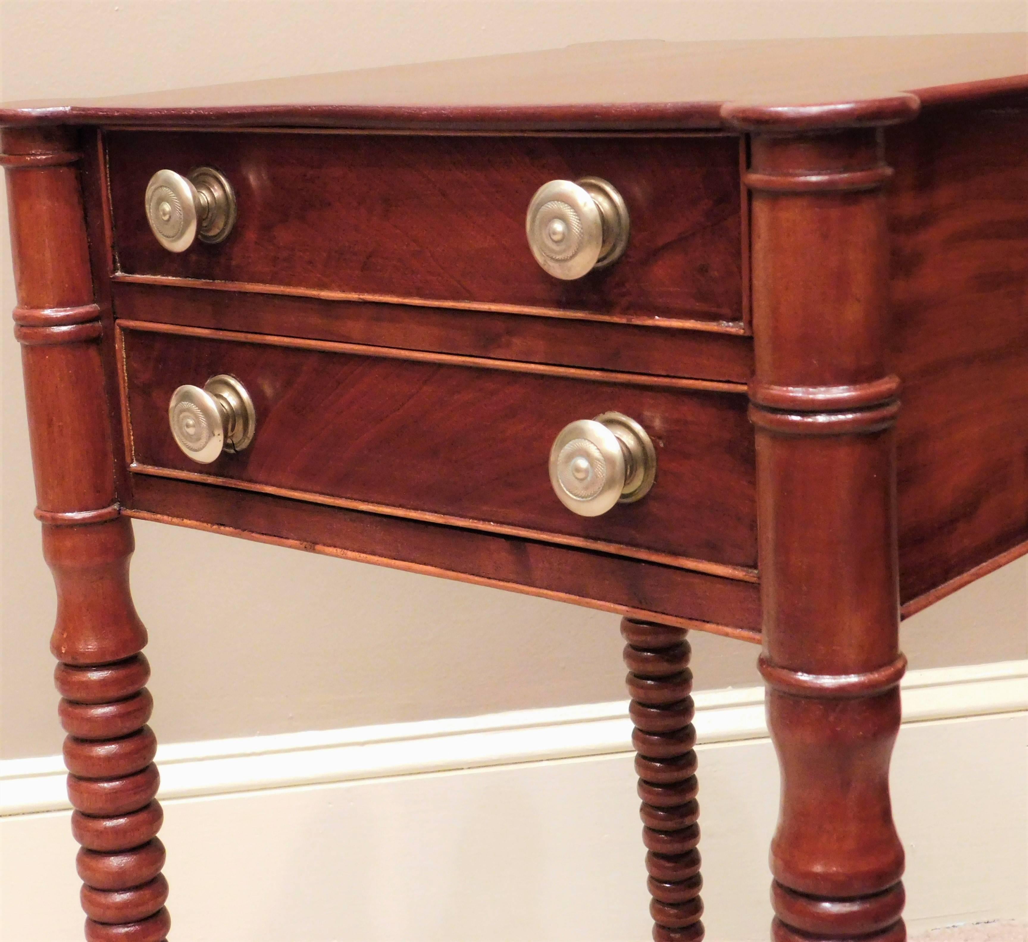 Federal Two-Drawer Cookie Corner Stand, New England, circa 1805 3