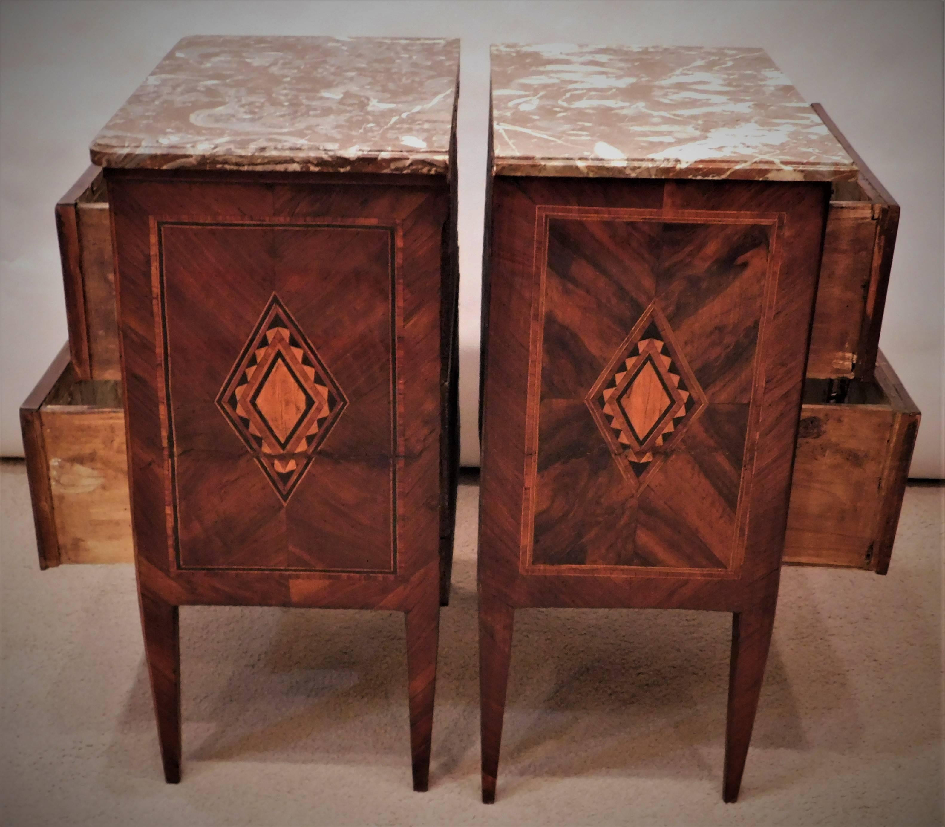 Assembled Pair of Italian Neoclassical Marble-Top Small Commodes, circa 1810 For Sale 2