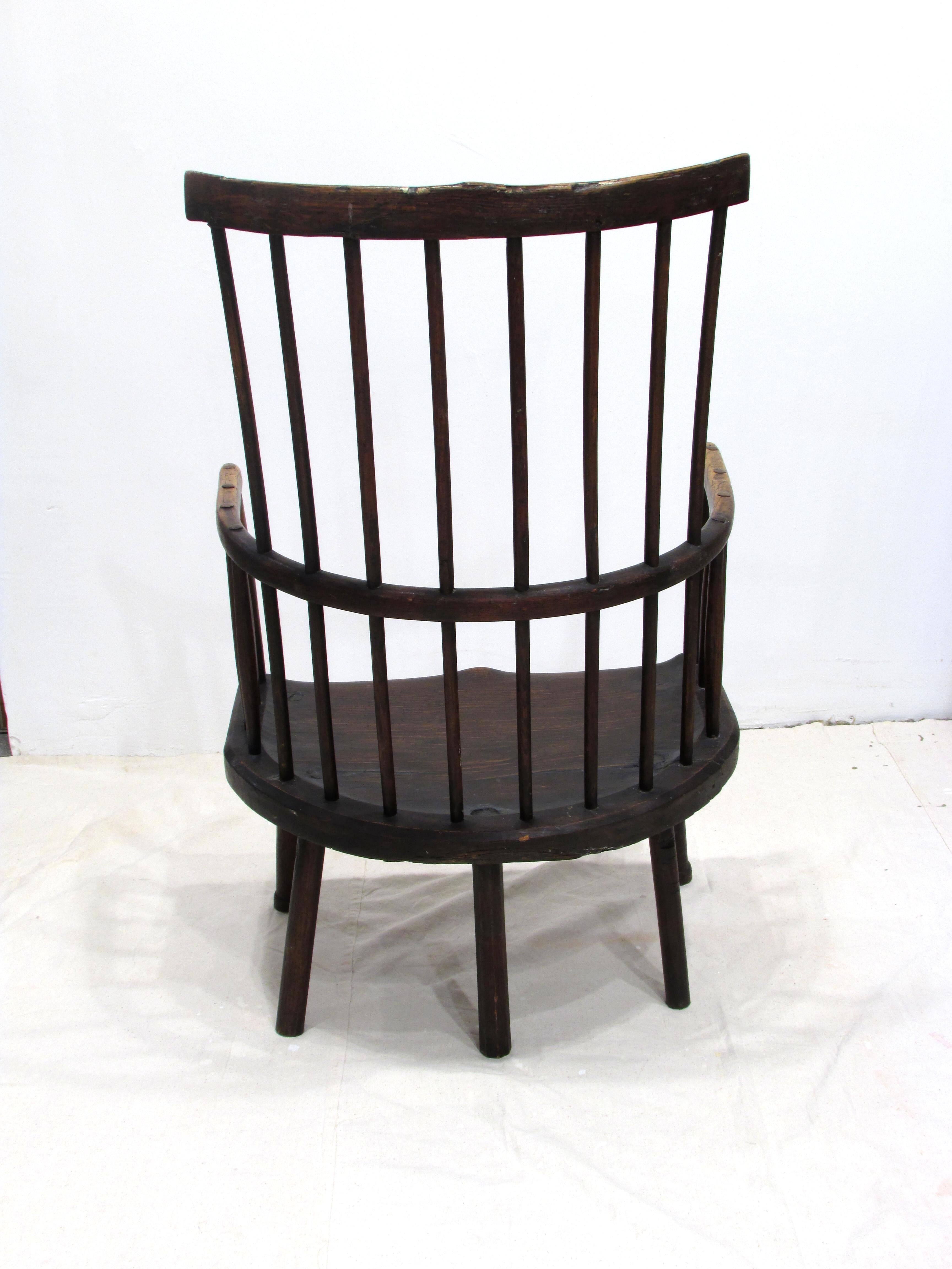Primitive Welsh Comb Back Windsor Armchair In Good Condition In High Point, NC