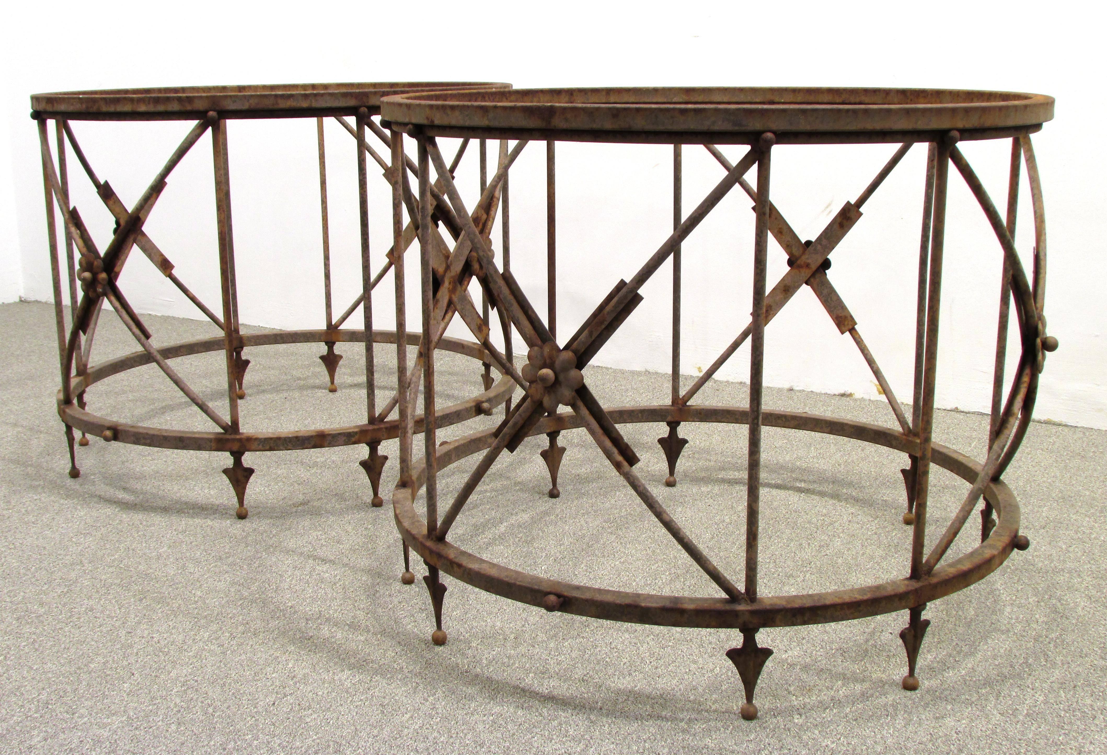 Late 20th Century Pair of Round Neoclassical Garden Tables For Sale