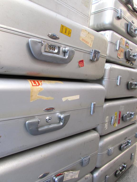 VALISE VINTAGE, Valise ALUMINIUM, Valise Halliburton Zero, Valise verrouillable, Bagage Mid Century, Housse de costume argentée - Canada