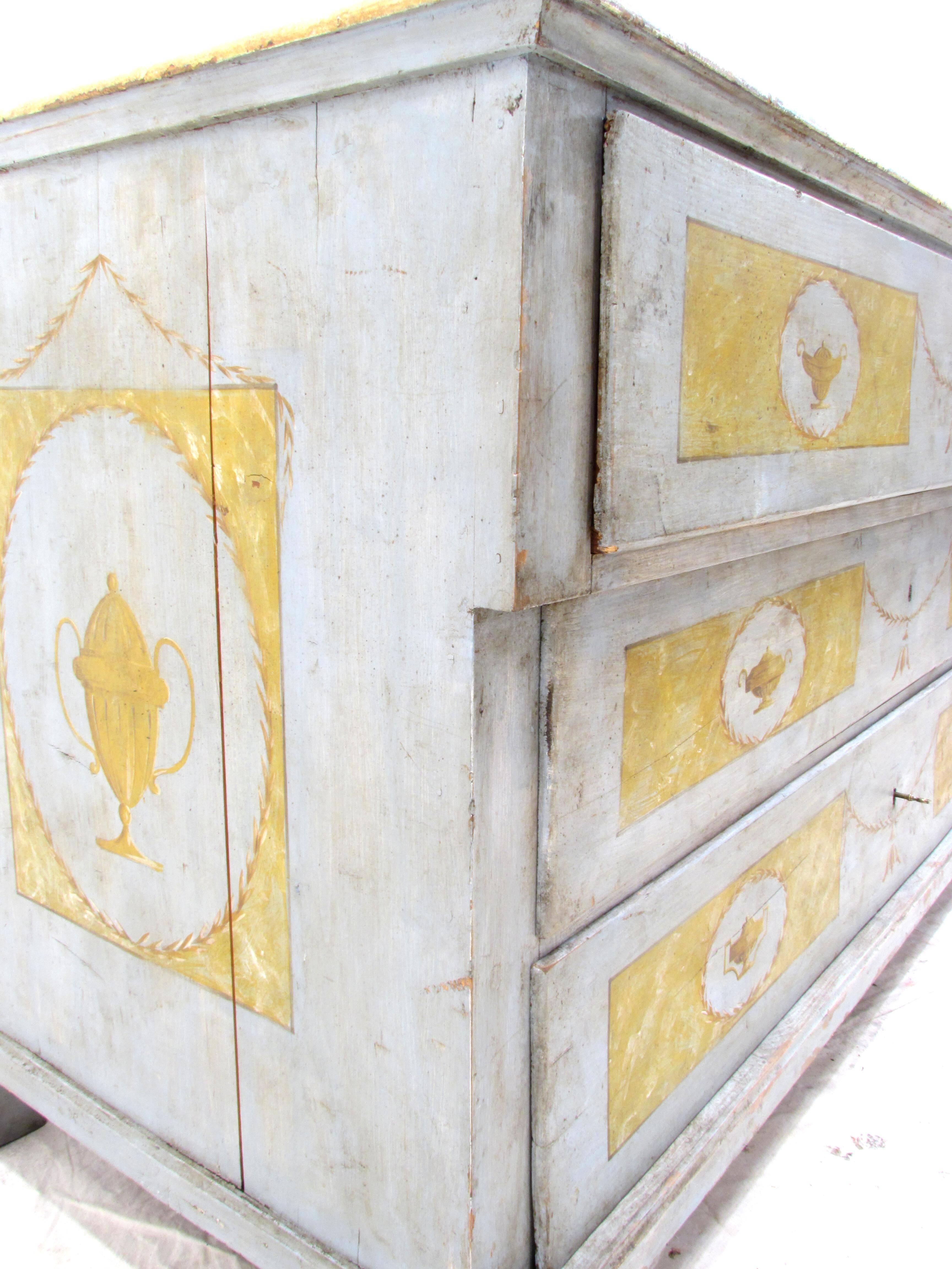 19th Century Italian Neoclassical Painted Chest of Drawers For Sale