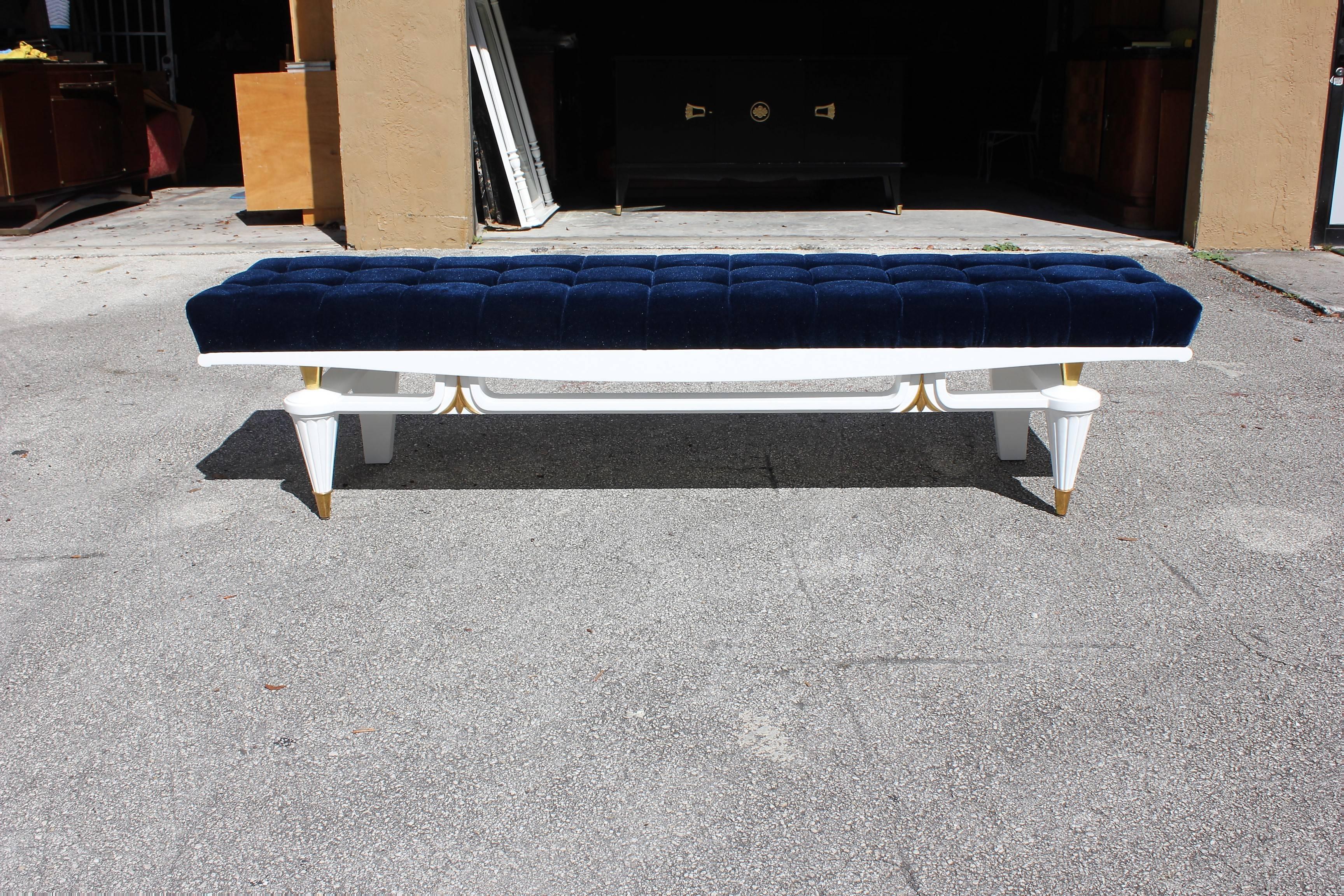 Brass Long French Art Deco Snow White Lacquered Long Sitting Bench, circa 1940s