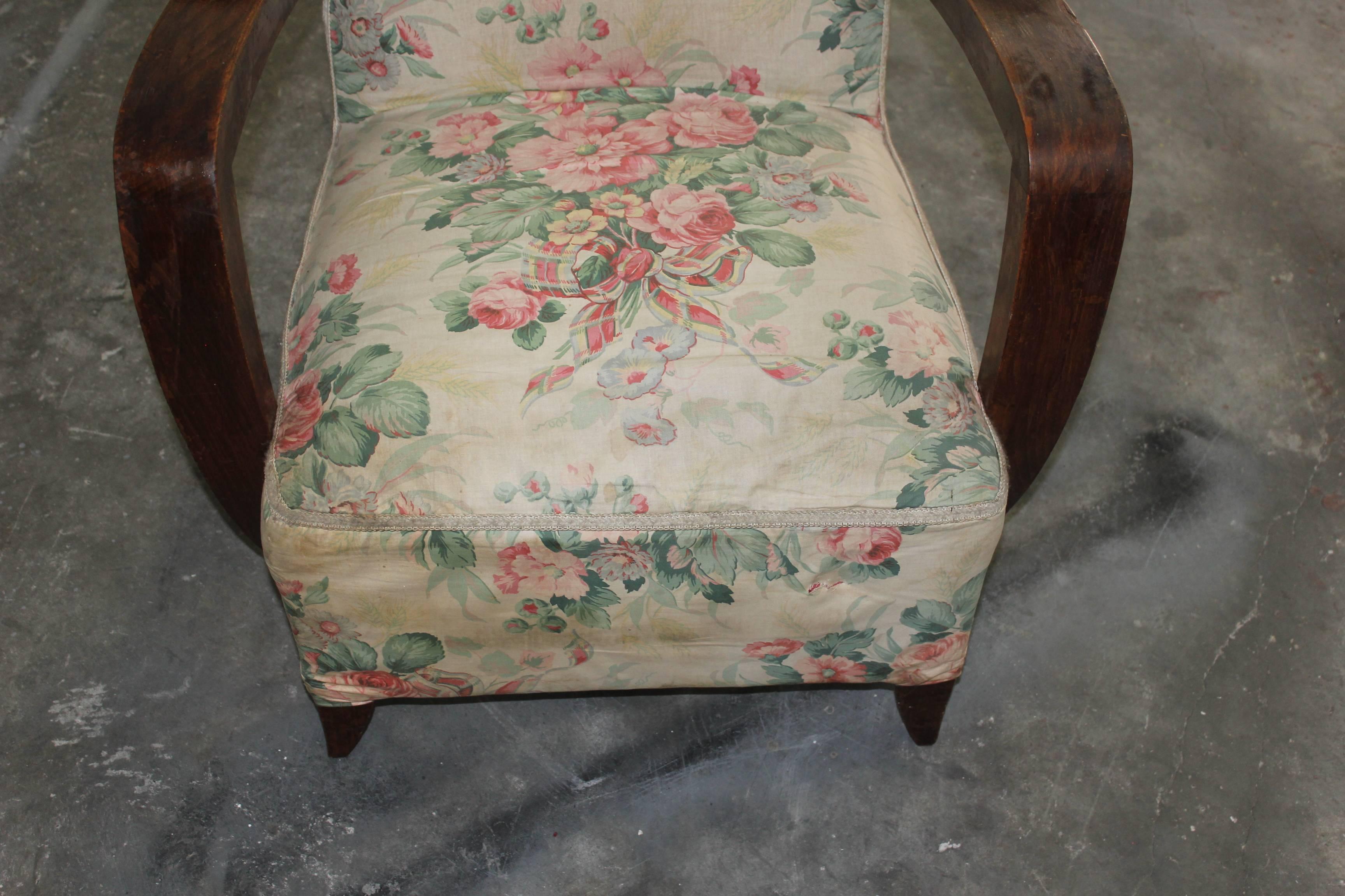 Mid-20th Century Pair of French Art Deco Carved Walnut Club Chairs, circa 1940s