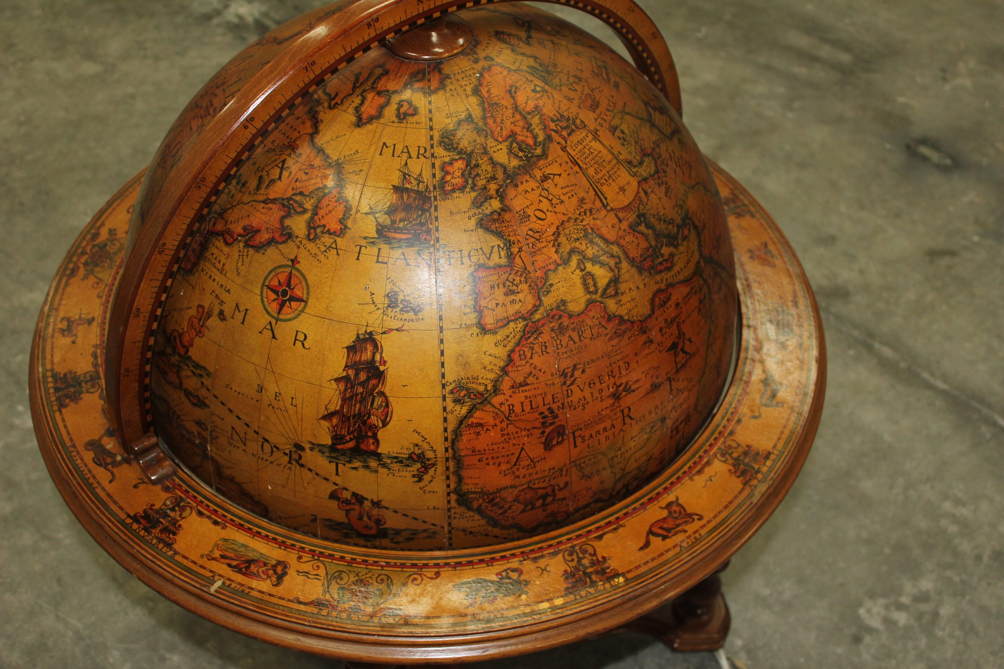 Mid-20th Century French Mid-Century Modern World Globe Bar, circa 1960s