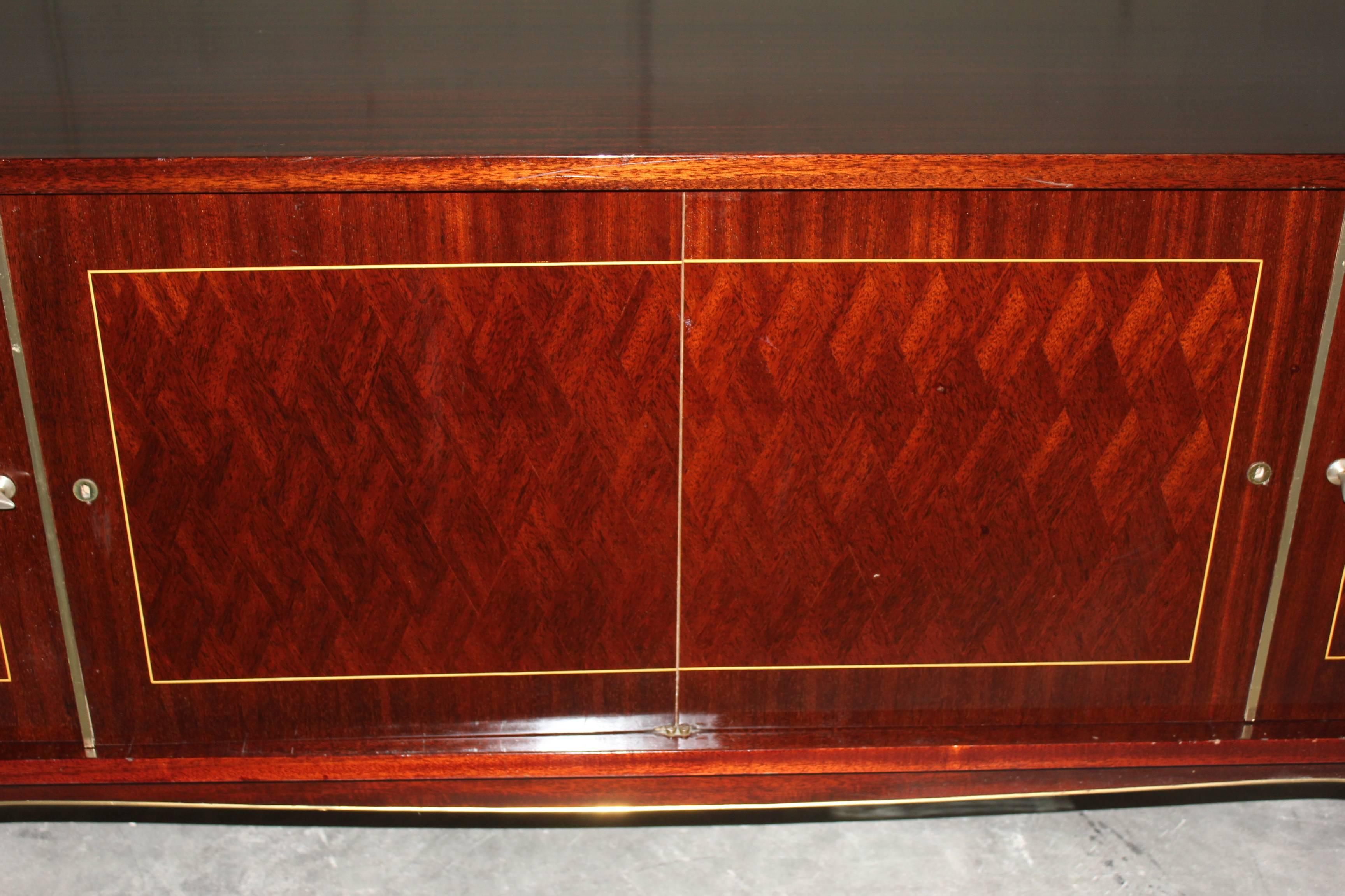 French Art Deco Mahogany/ Palisander Buffet, circa 1940's In Excellent Condition In Hialeah, FL