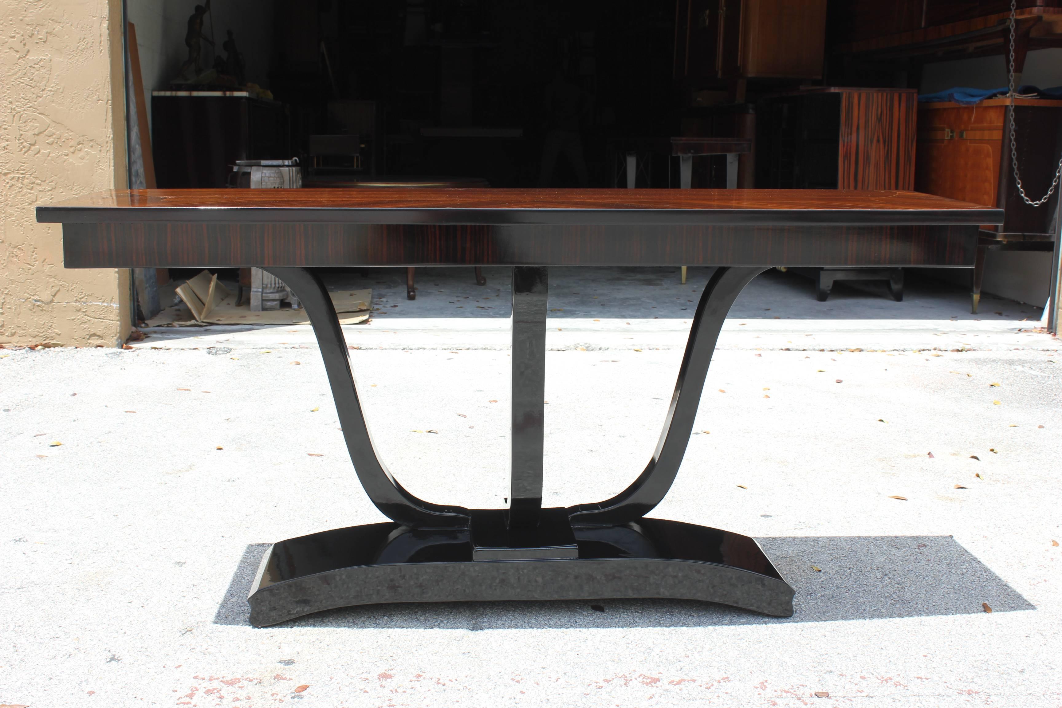 Pair French Art Deco Exotic Macassar Ebony, Black Lacquer Console Tables, 1940s In Excellent Condition In Hialeah, FL