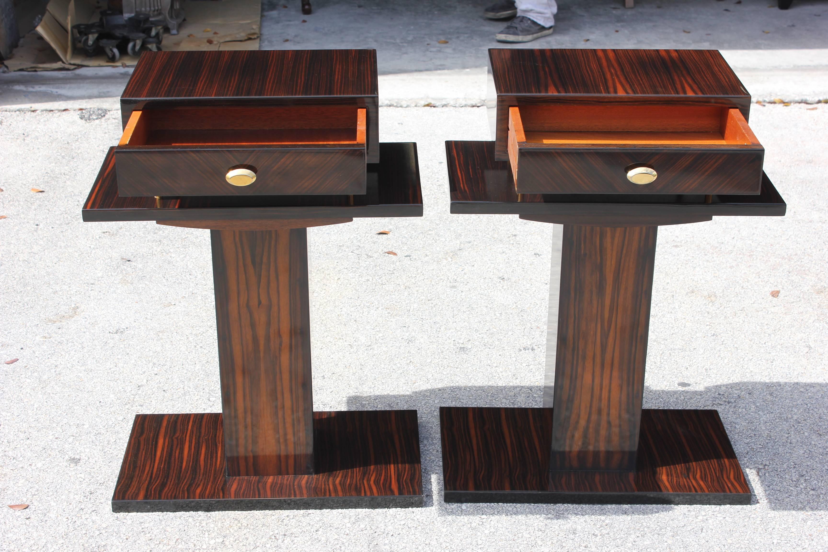 Grand Pair French Art Deco Exotic Macassar Ebony Night Tables, End Tables, 1940s 4