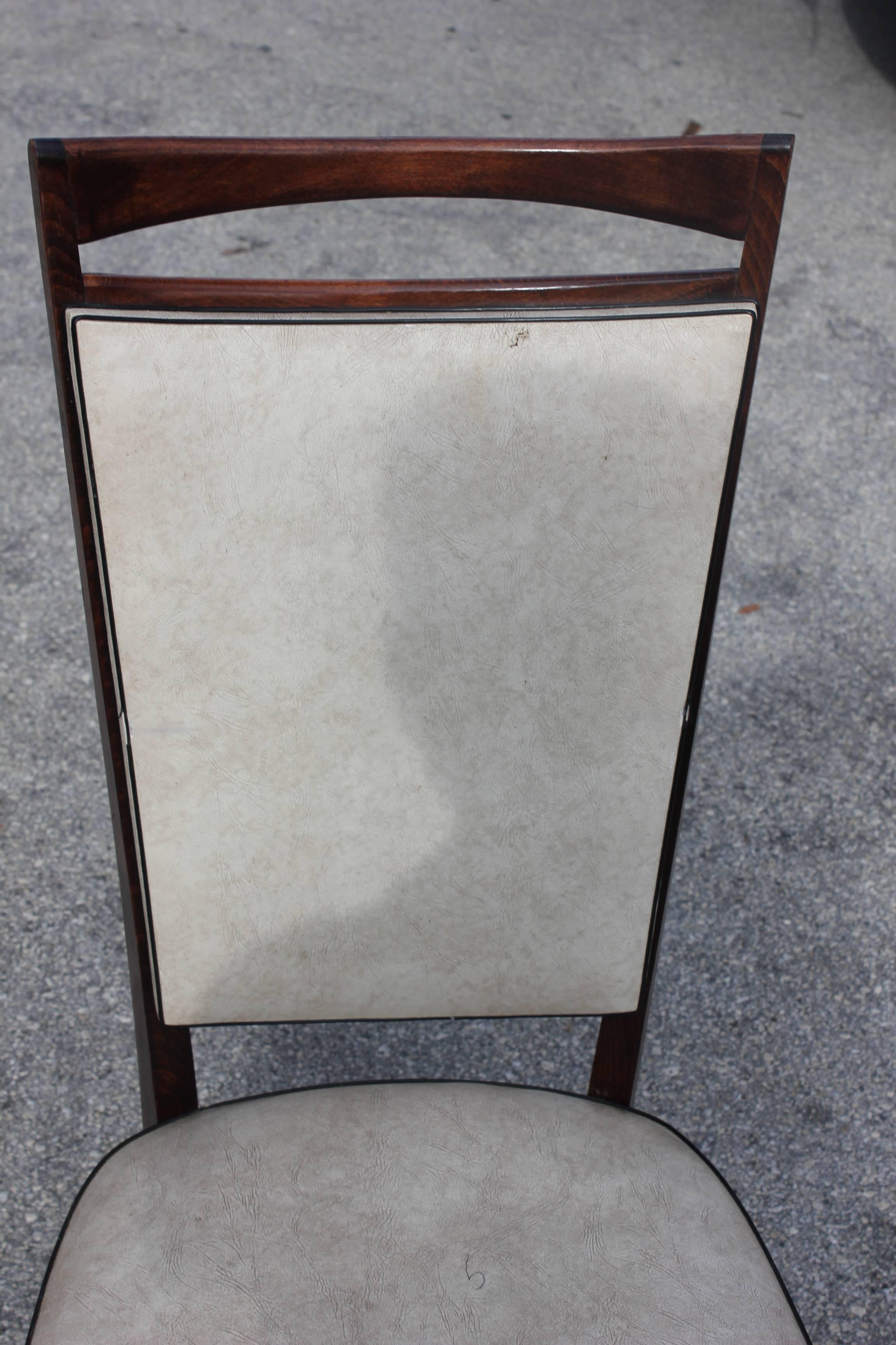 Set of Five French Art Deco Walnut Dining Chairs, circa 1940s In Good Condition In Hialeah, FL