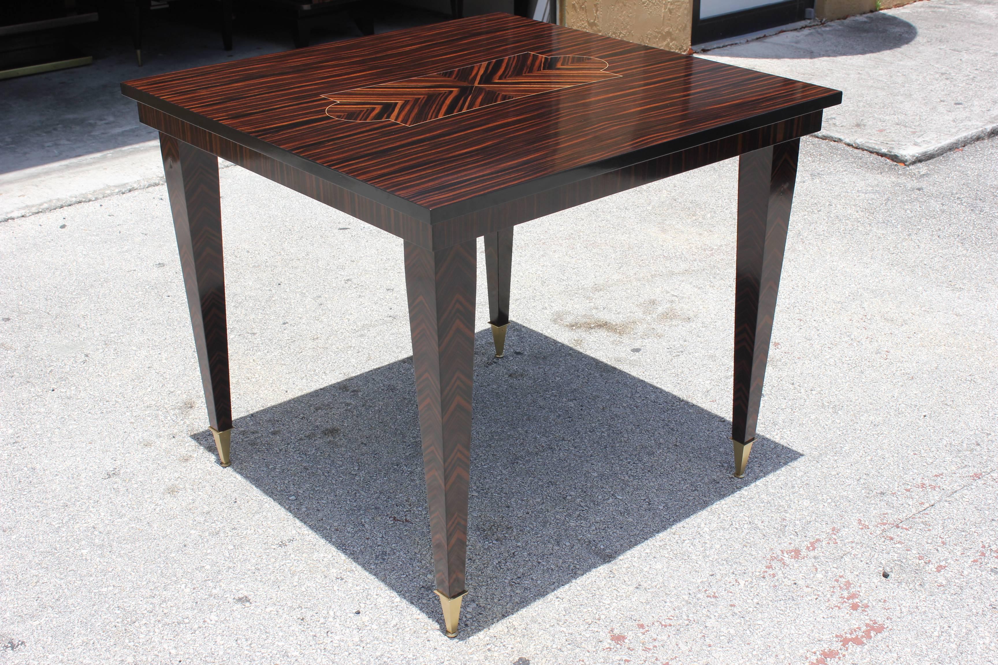 Spectacular French Art Deco Exotic Macassar Ebony Center or Foyer Table In Excellent Condition In Hialeah, FL
