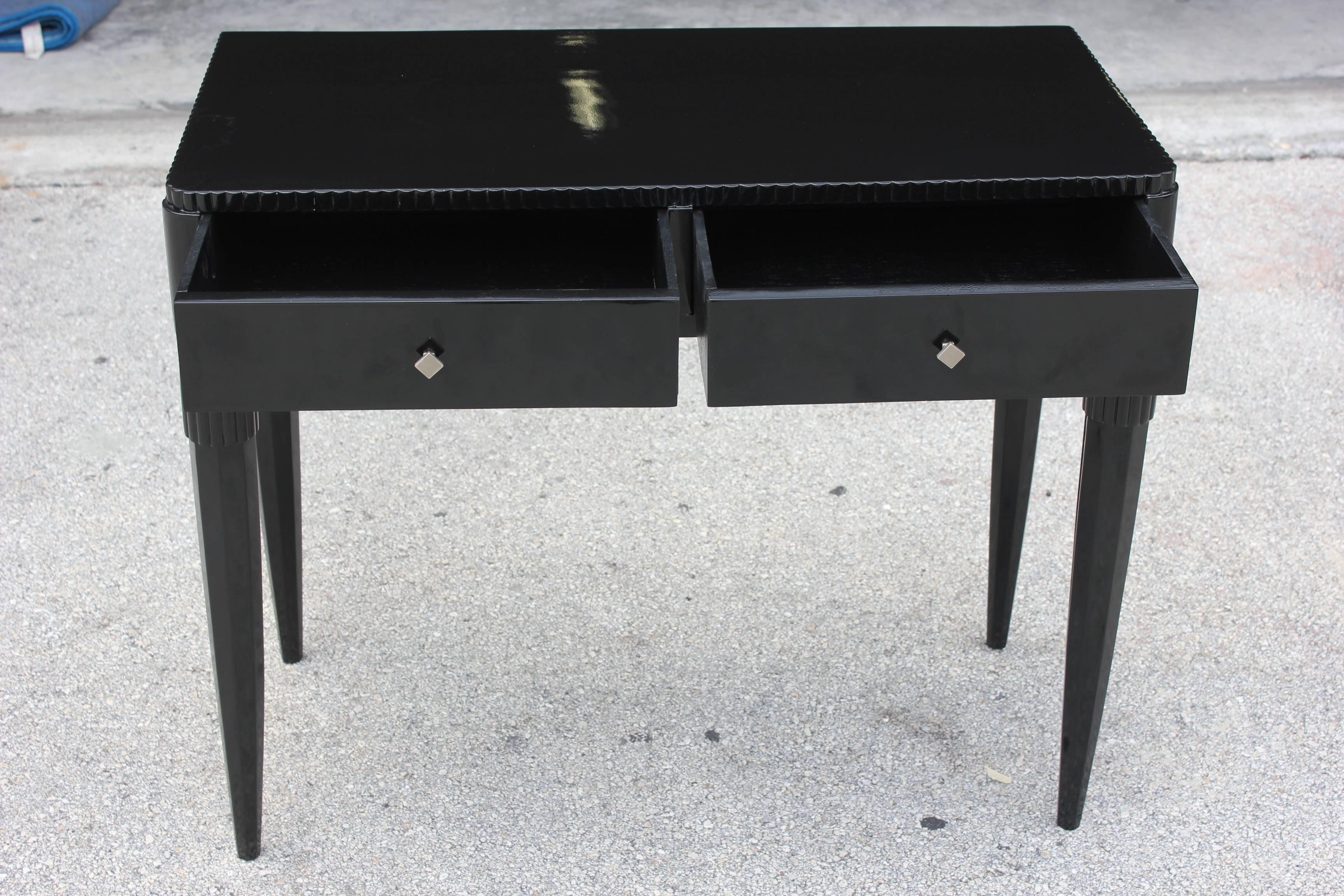 French Art Deco Black Lacquered Console Table with Two Drawers, circa 1940s 6