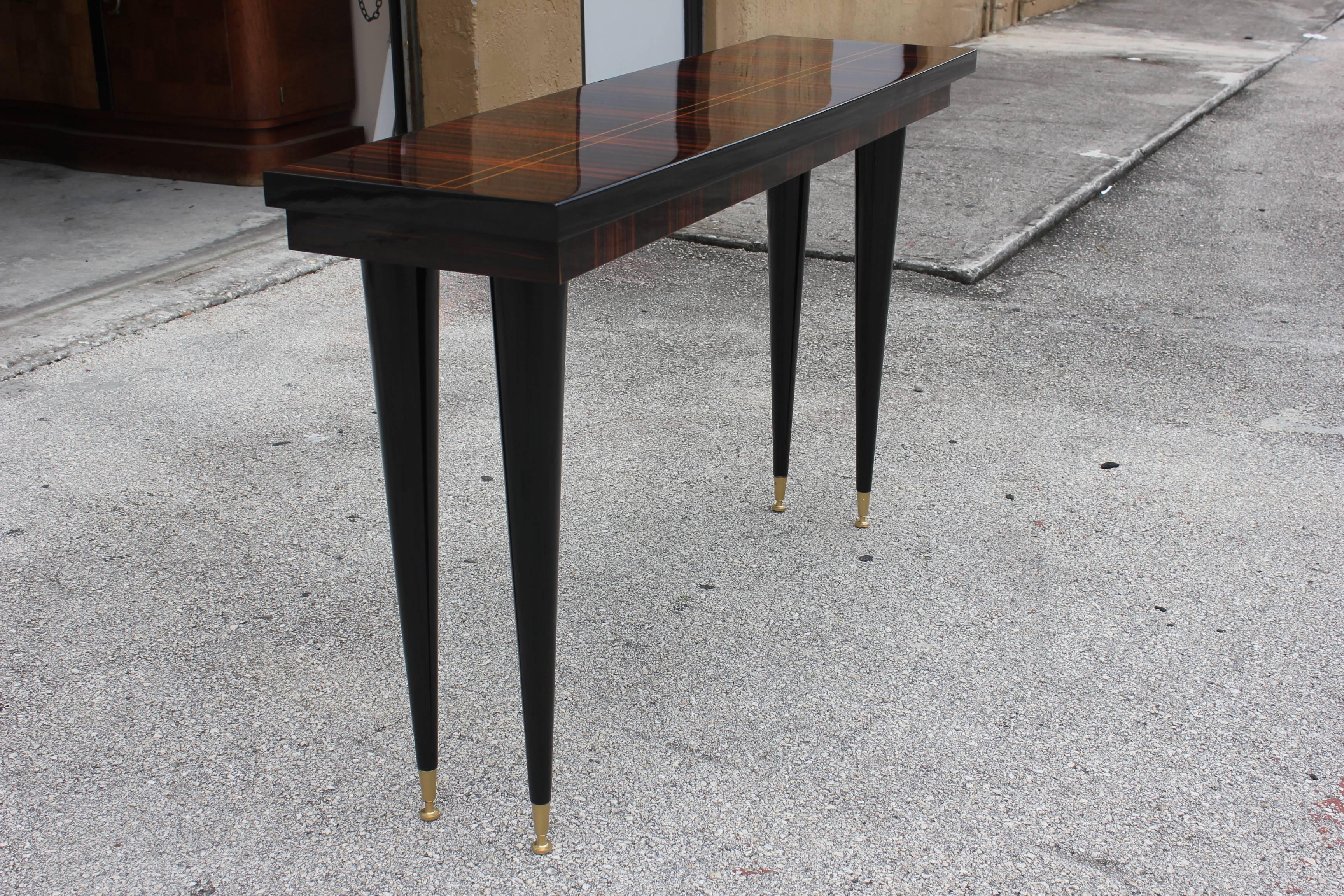 French Art Deco Long Exotic Macassar Ebony Console Table, circa 1940s In Excellent Condition In Hialeah, FL
