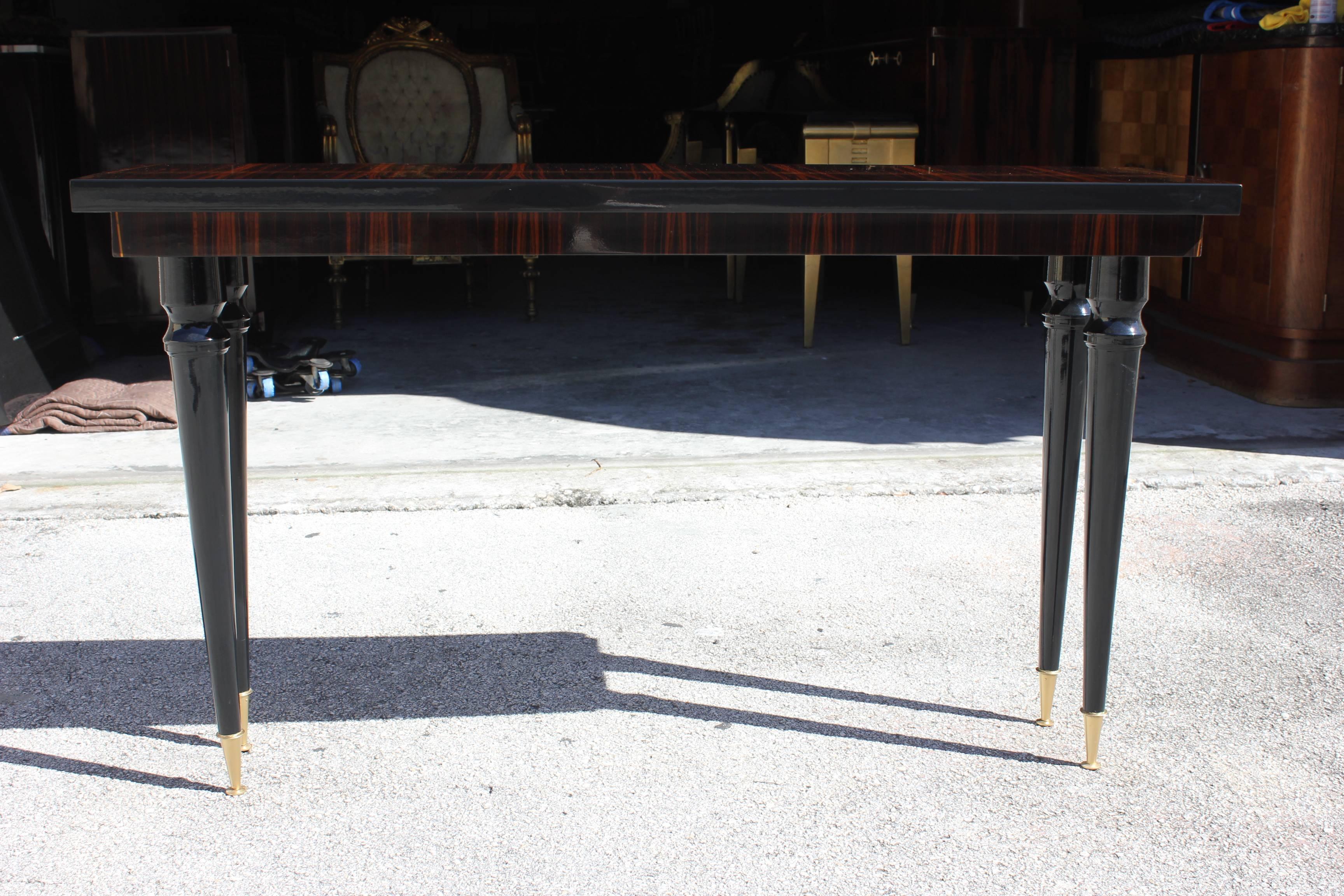 Mid-20th Century French Art Deco Exotic Macassar Steeped Console Table, circa 1940s