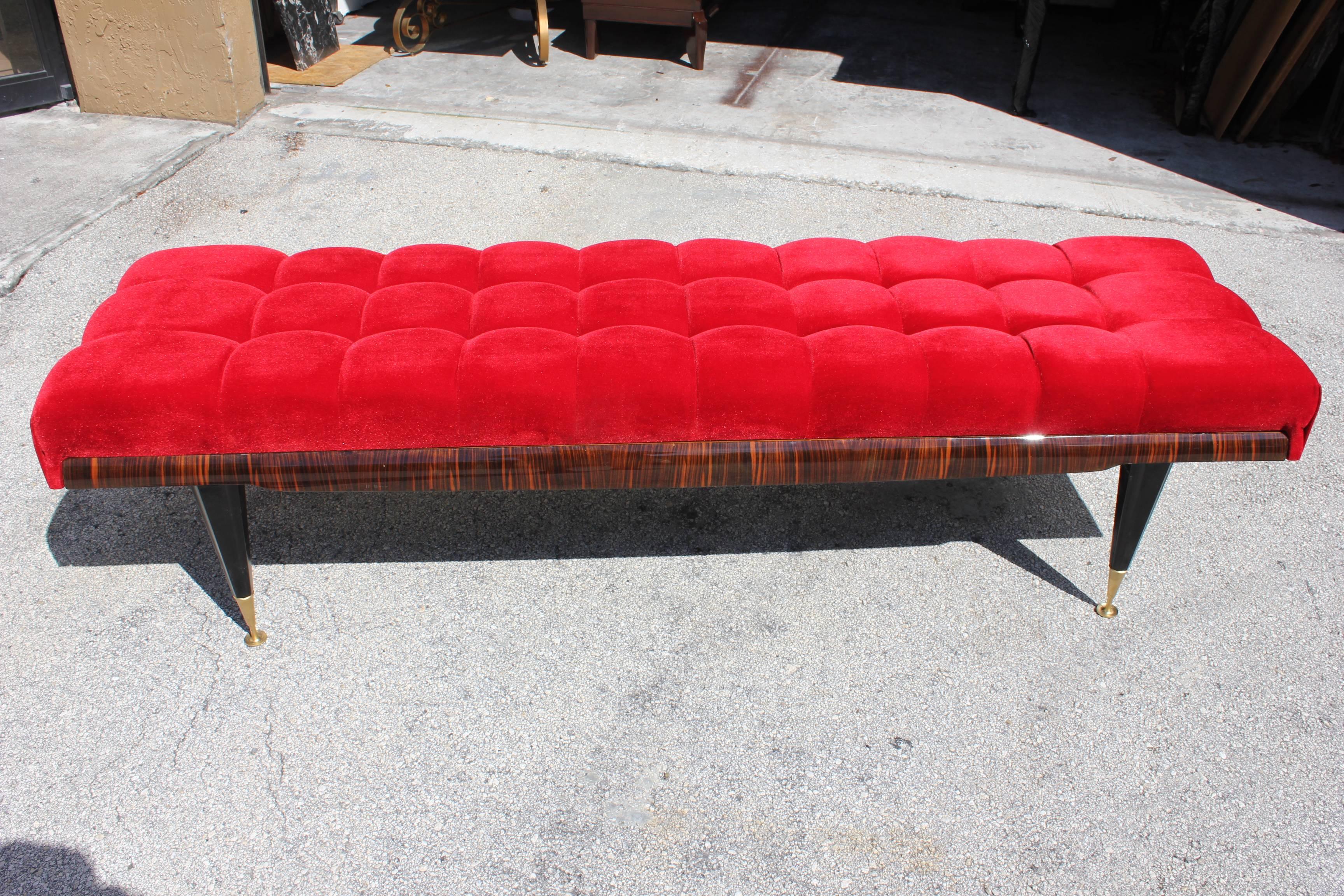 French Art Deco Exotic Macassar Ebony Red Velvet Sitting Bench, circa 1940s In Excellent Condition In Hialeah, FL