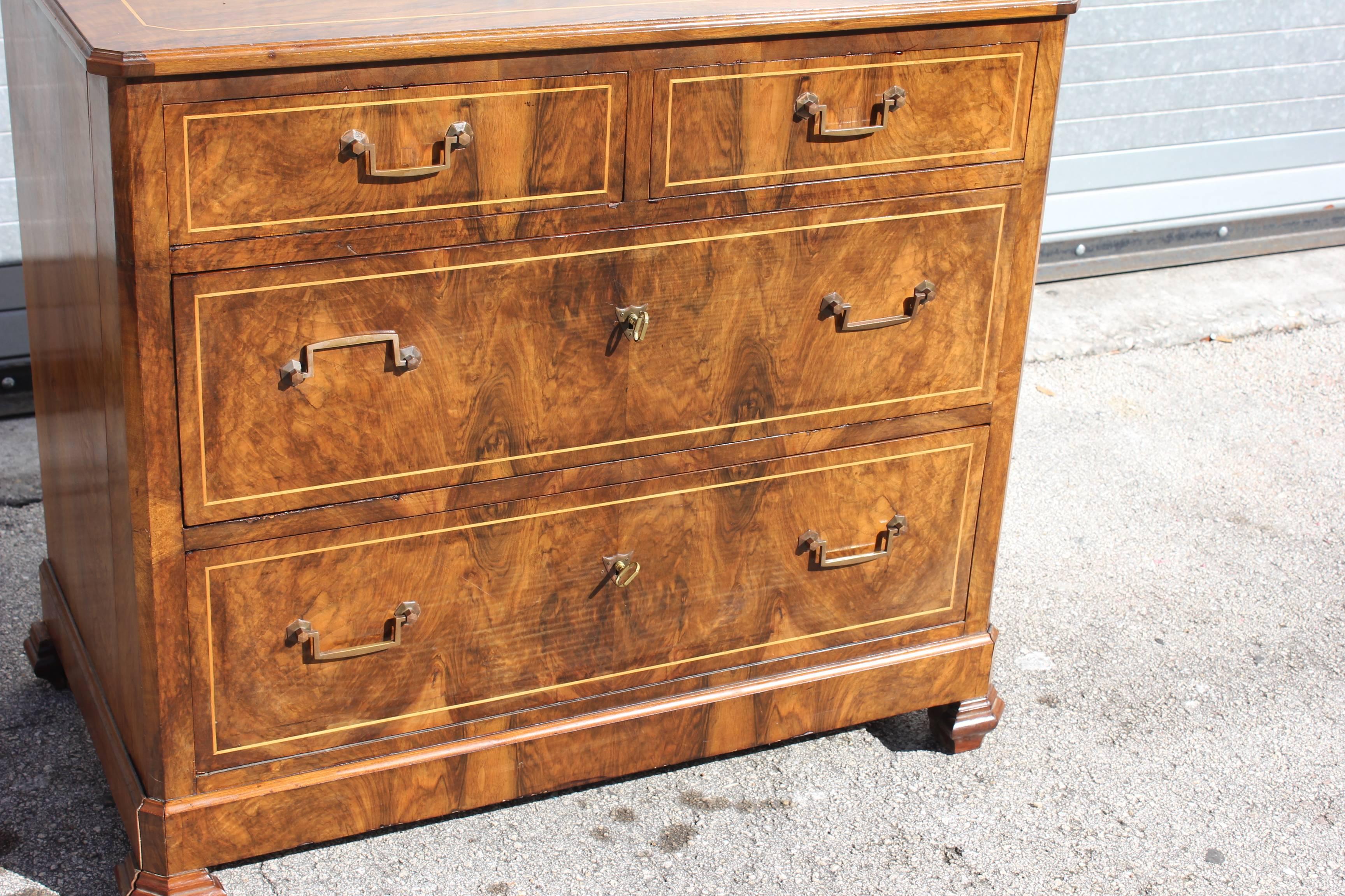 French Louis Philippe Burl Walnut Bookmatched Commode, Dresser or Chest In Excellent Condition In Hialeah, FL
