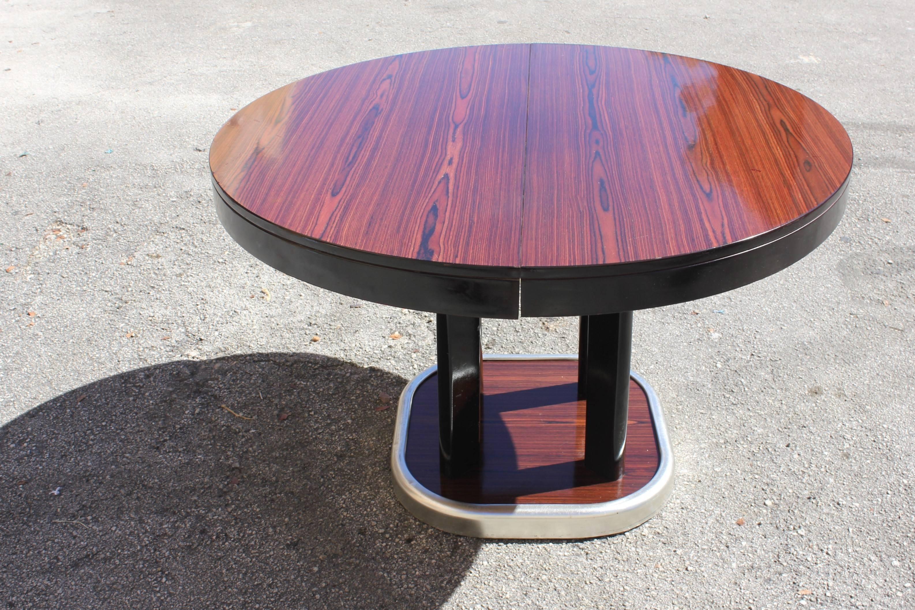 Mid-20th Century French Art Deco Macassar Ebony Round Dining Table with Built in Extension Leaf