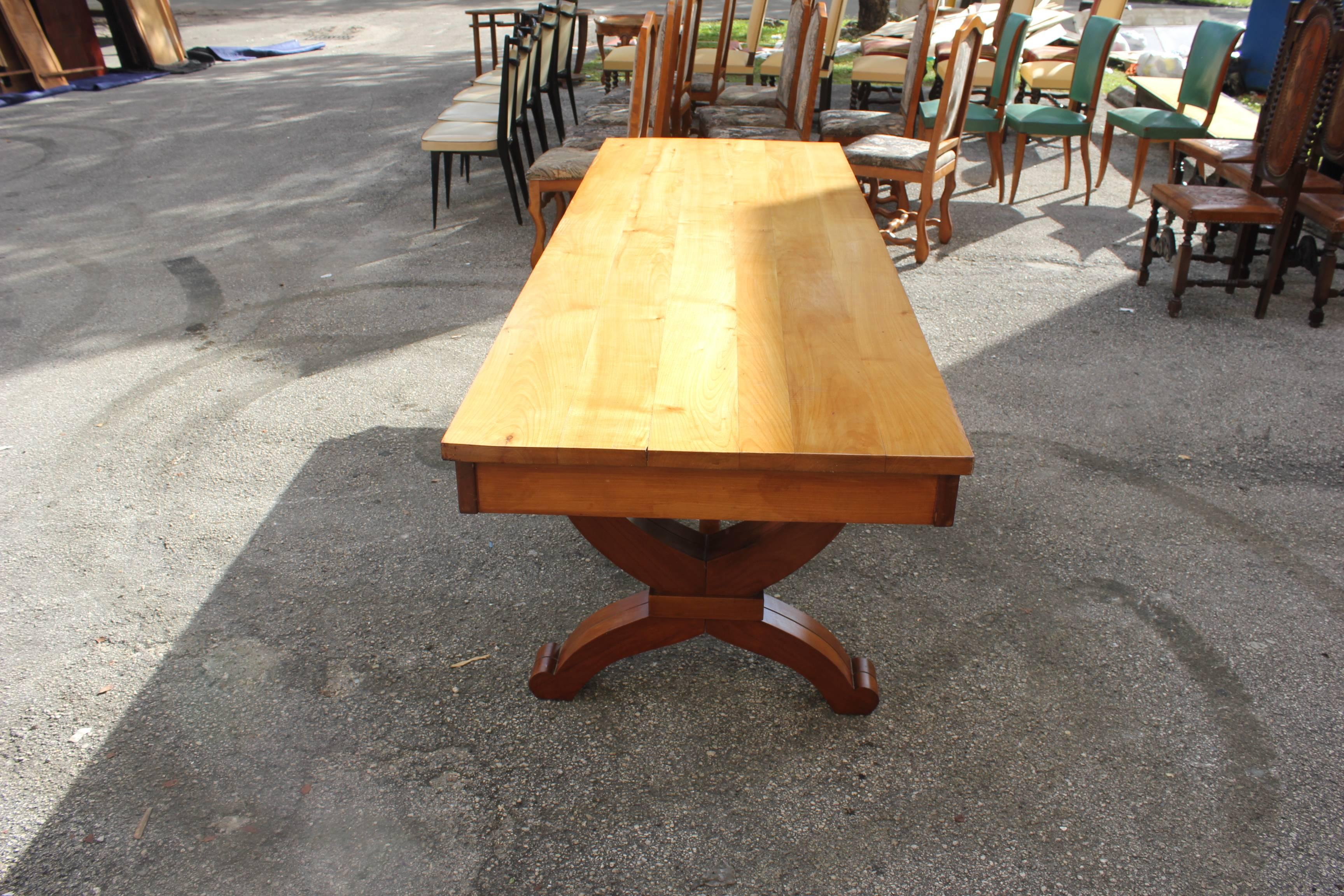 Monumental French Art Deco Solid Sycamore Dining Table Tulip Base, 1940s 1