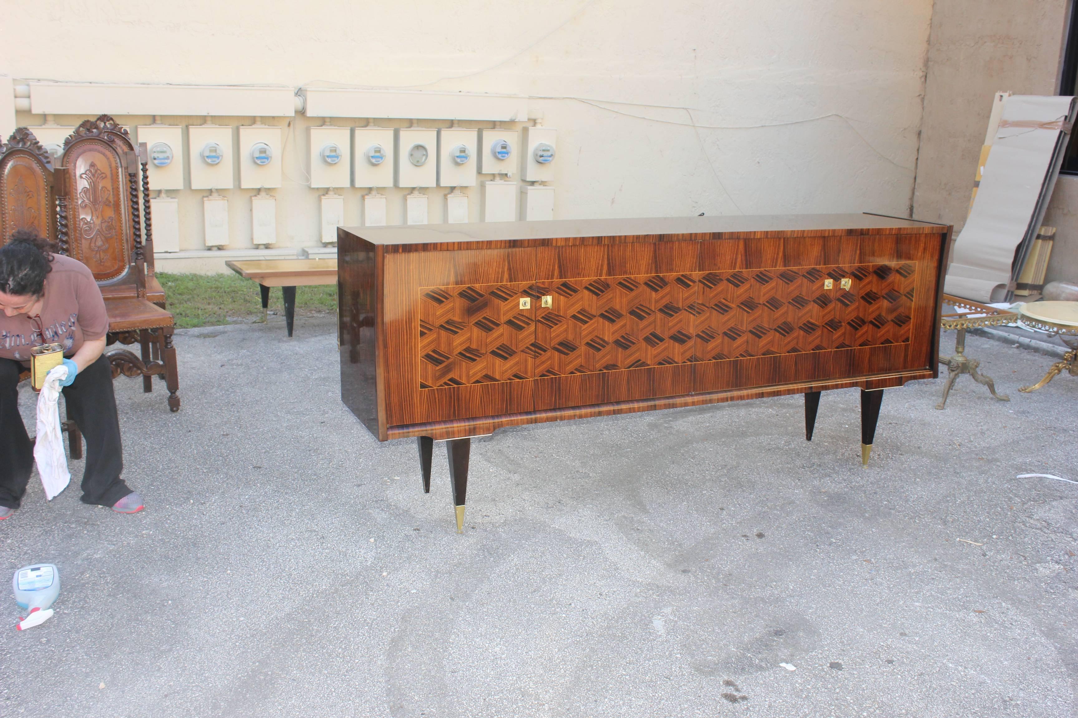 French Art Deco Exotic Macassar Marquetry Sideboard / Buffet / Bar, circa 1940s 2