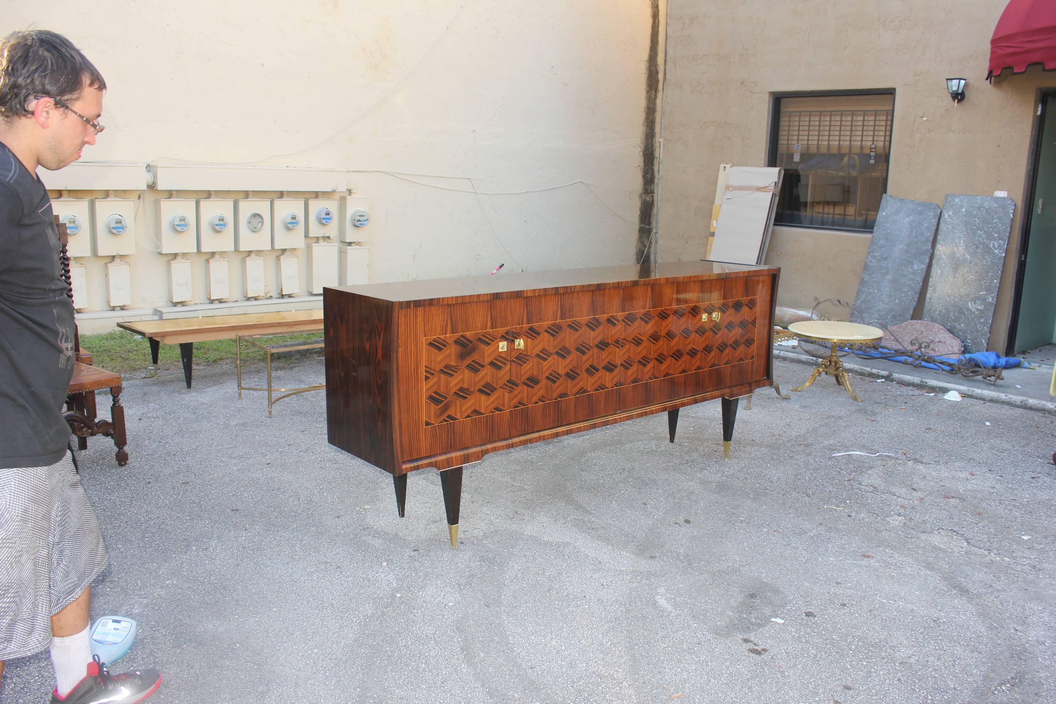 French Art Deco Exotic Macassar Marquetry Sideboard / Buffet / Bar, circa 1940s 5