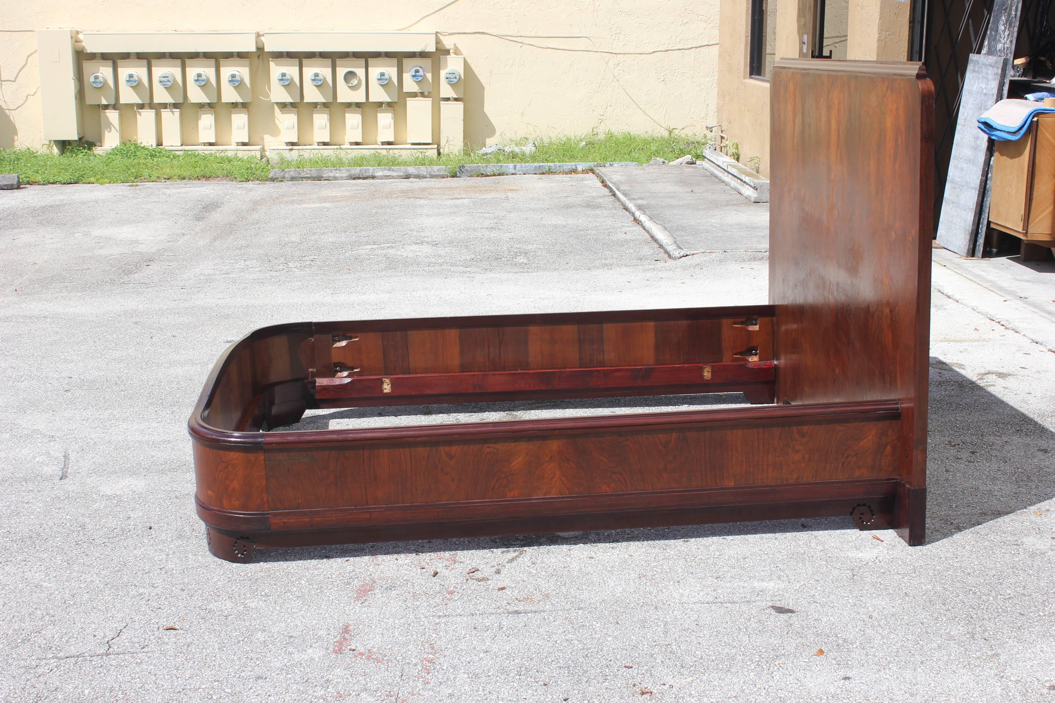 French Art Deco Walnut with Cherrywood Bed by “Majorelle Nancy”, circa 1930s 5