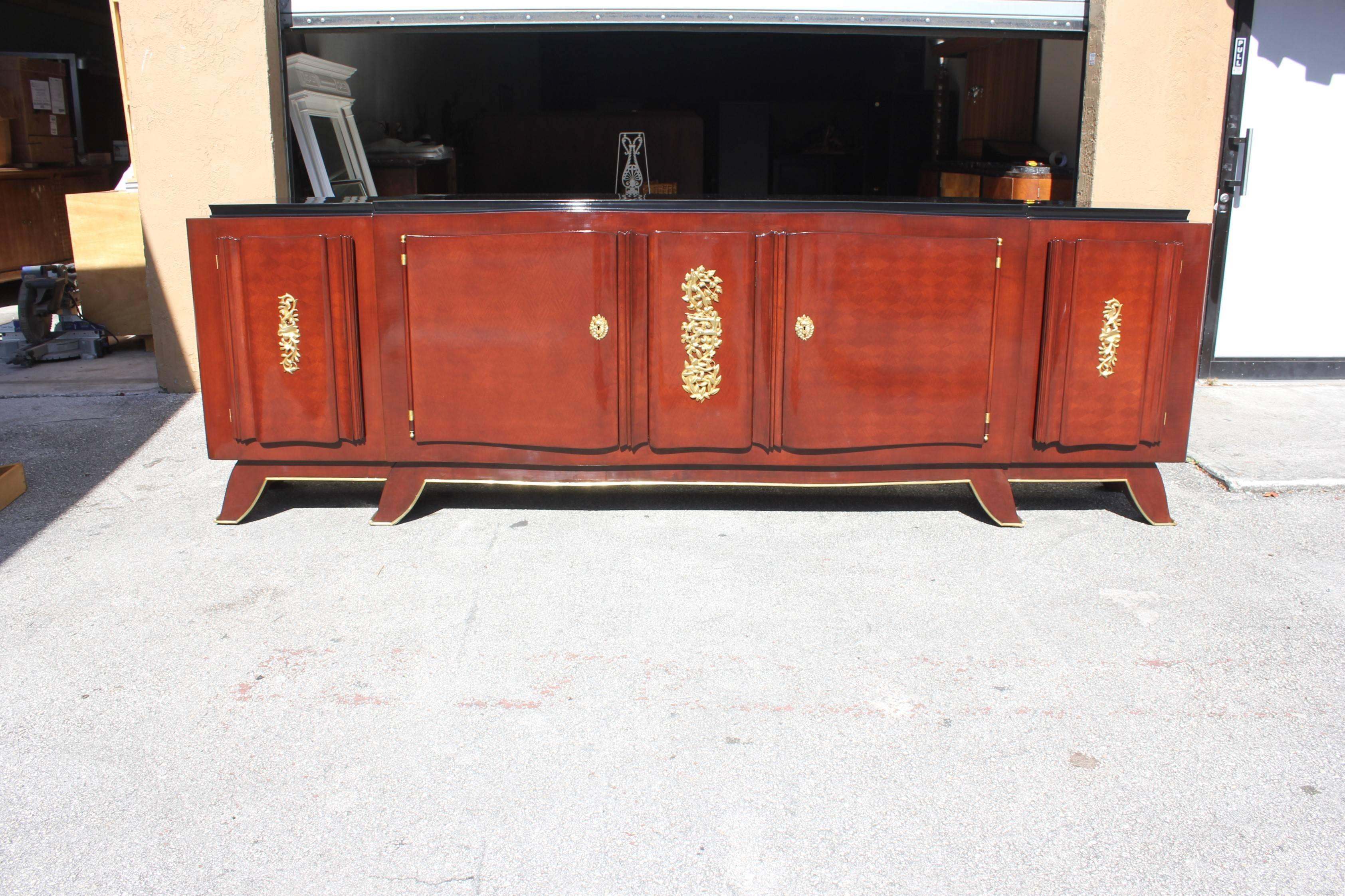 Impressive French Art Deco Rosewood Sideboard by Jules Leleu, circa 1935s In Excellent Condition In Hialeah, FL