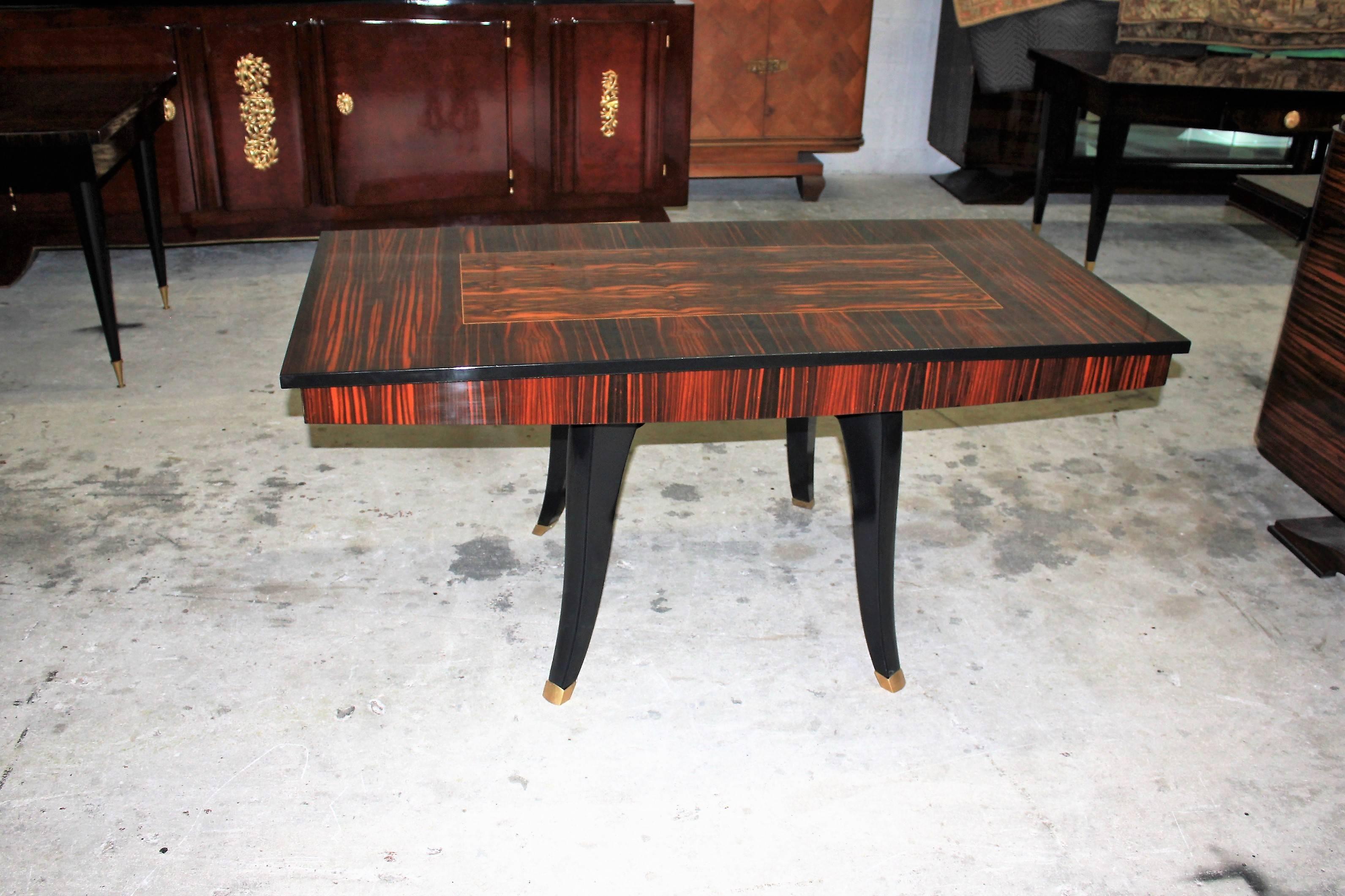 Monumental French Art Deco Macassar Centre Table or Dining Table, circa 1940s In Excellent Condition In Hialeah, FL